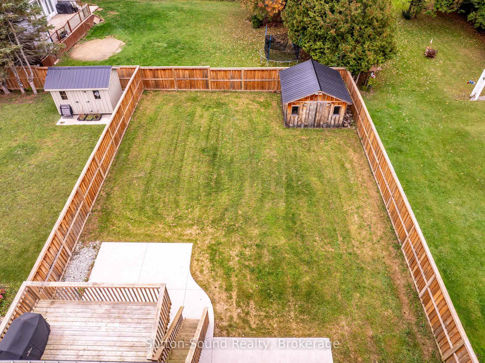 Photo 35 of 562 24th Street W, Owen Sound — HOMEH