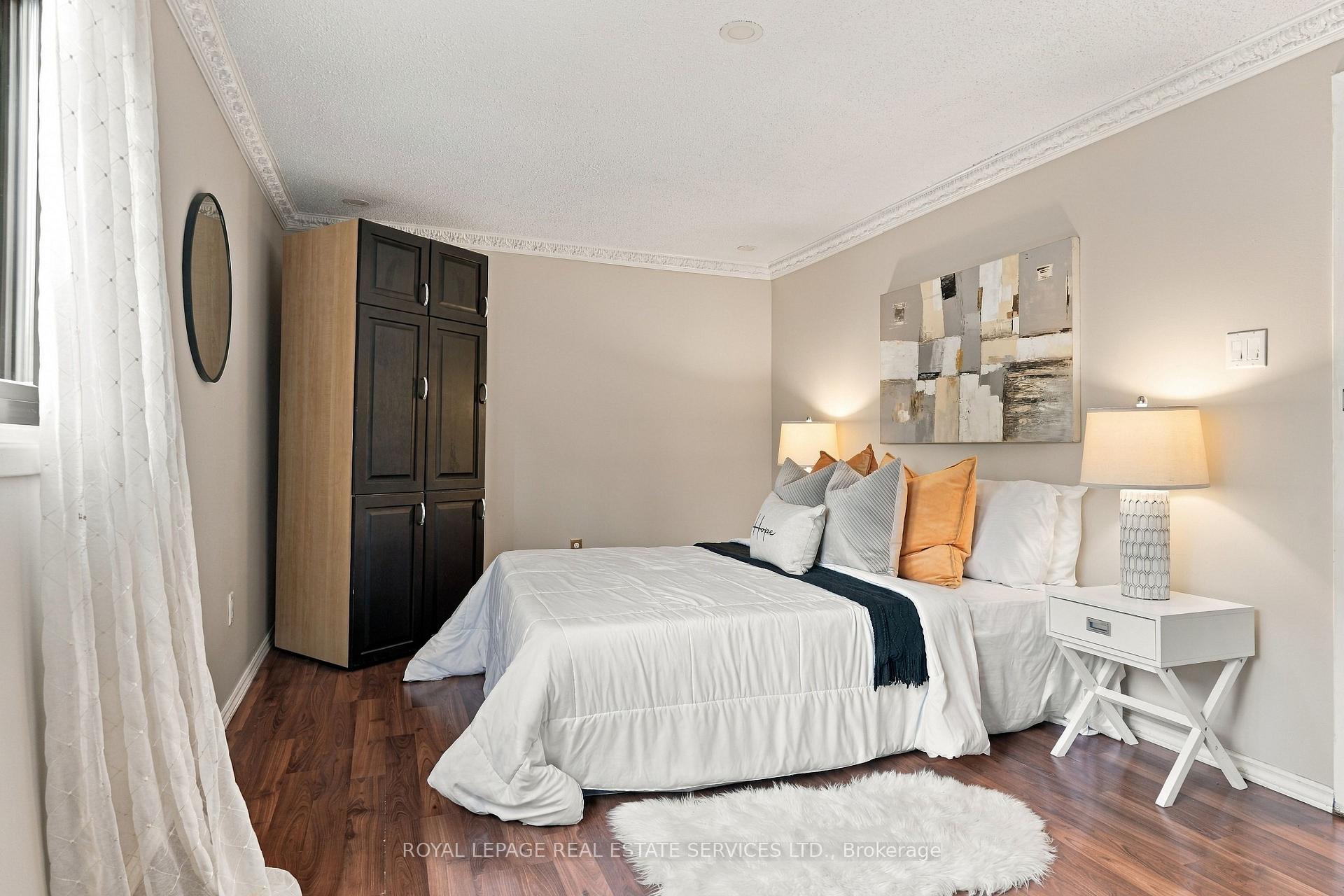 Photo 8 of 7179 Delmonte Crescent, Mississauga, Malton — HOMEH