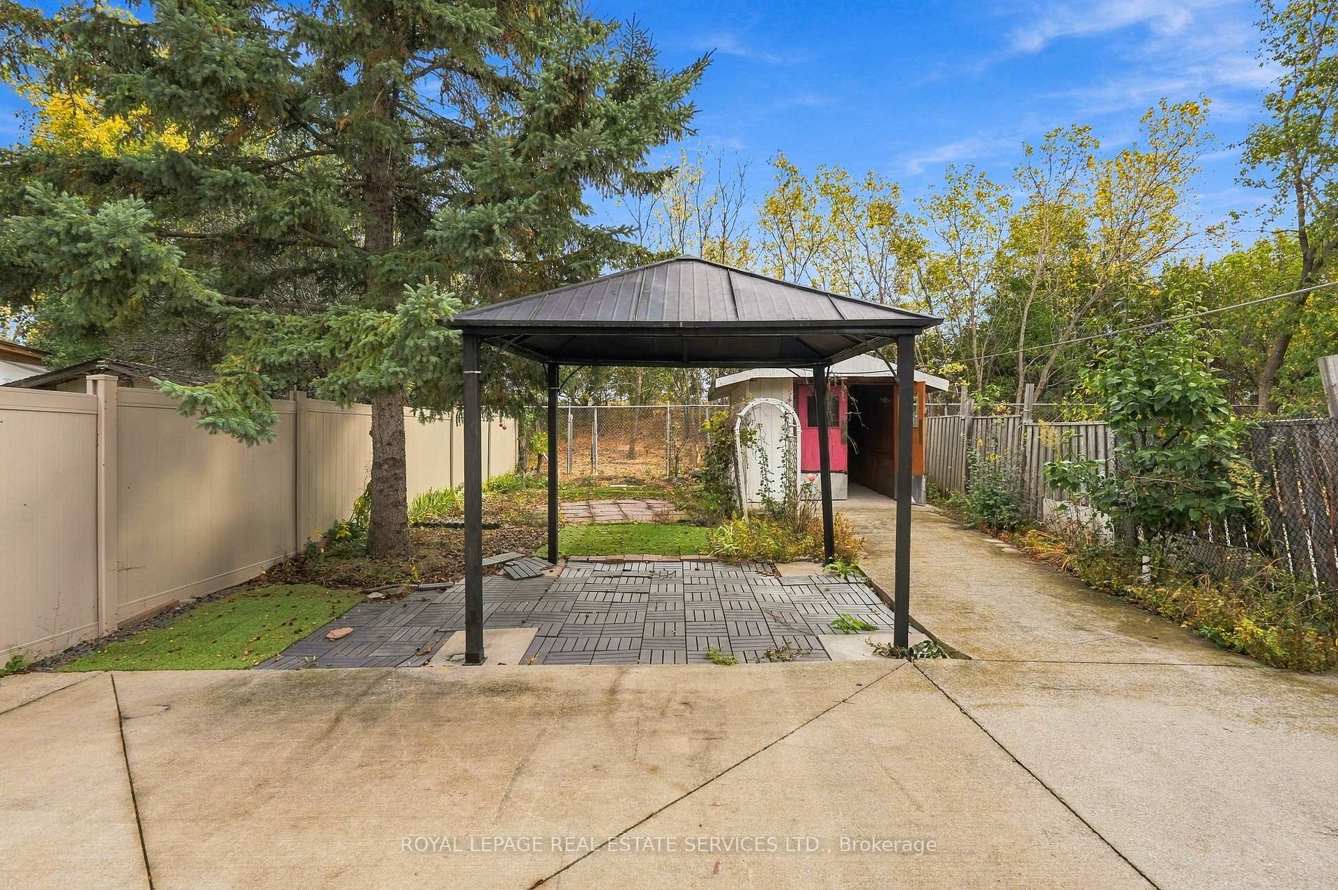 Photo 17 of 7179 Delmonte Crescent, Mississauga, Malton — HOMEH