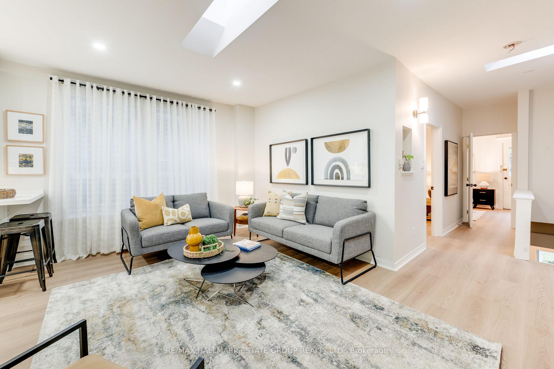 Photo 4 of 32 Ashdale Avenue, Toronto, Greenwood-Coxwell — HOMEH