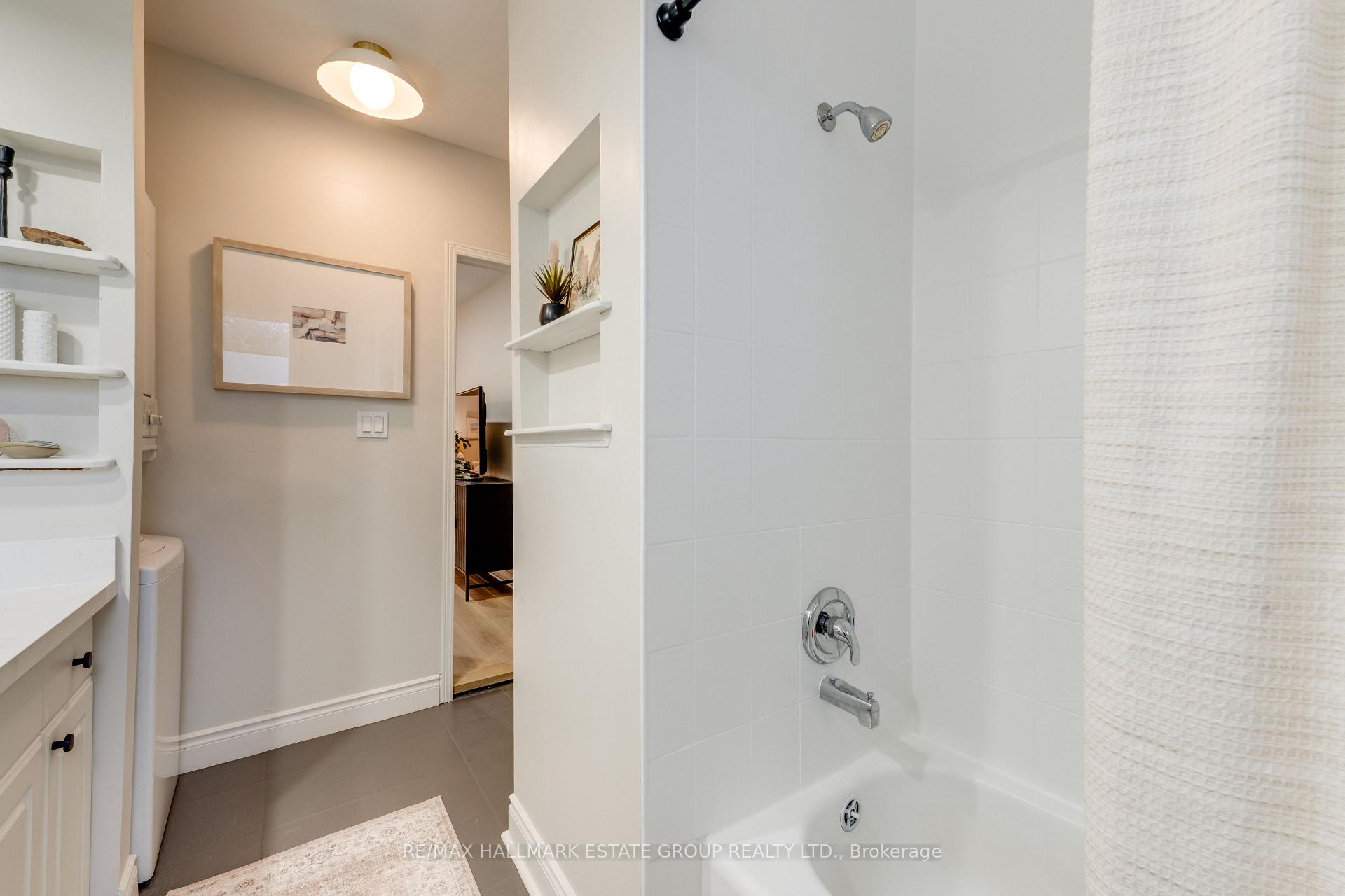 Photo 10 of 32 Ashdale Avenue, Toronto, Greenwood-Coxwell — HOMEH