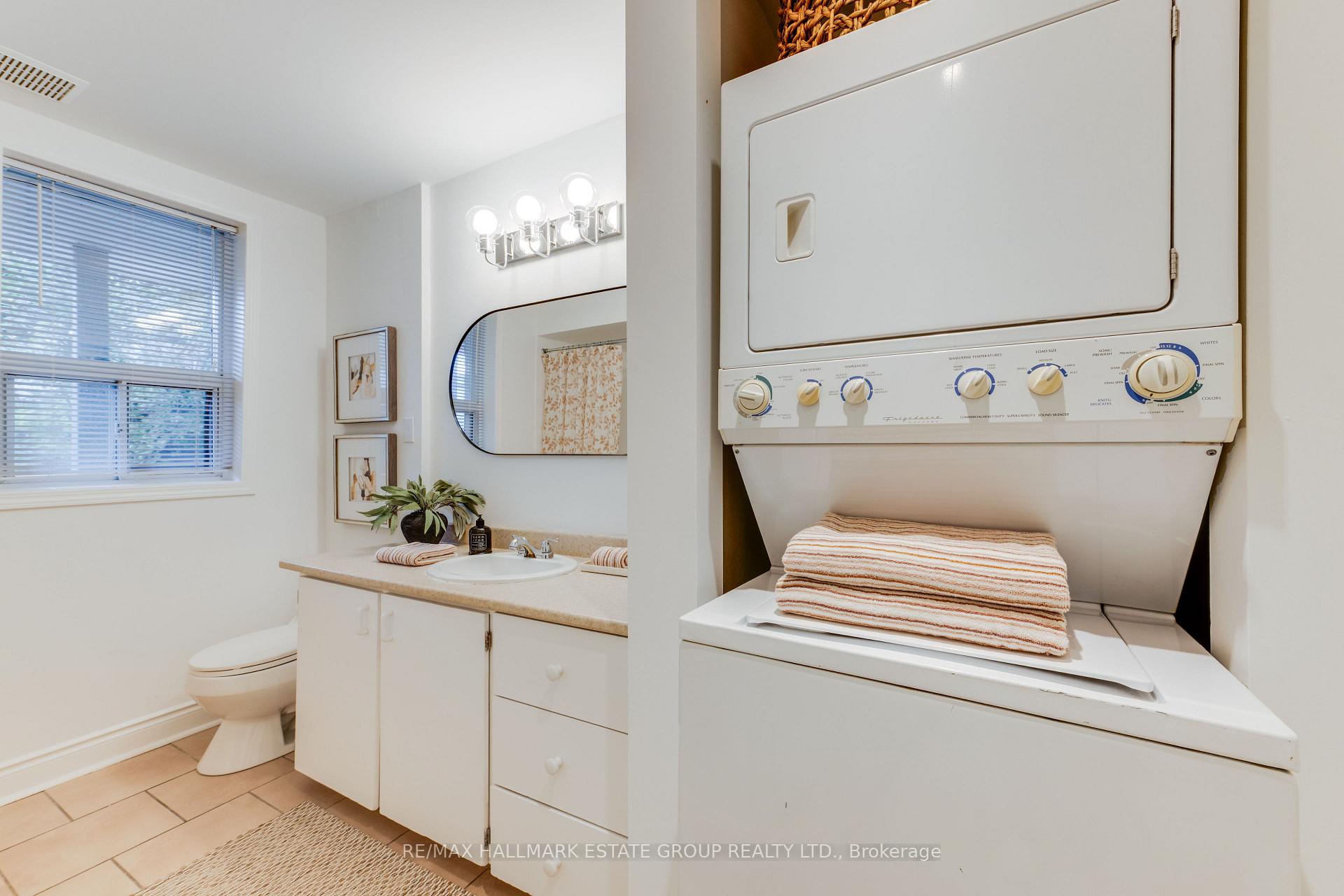 Photo 28 of 32 Ashdale Avenue, Toronto, Greenwood-Coxwell — HOMEH