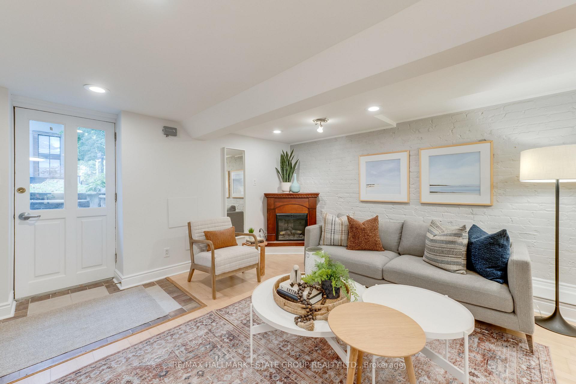 Photo 38 of 32 Ashdale Avenue, Toronto, Greenwood-Coxwell — HOMEH