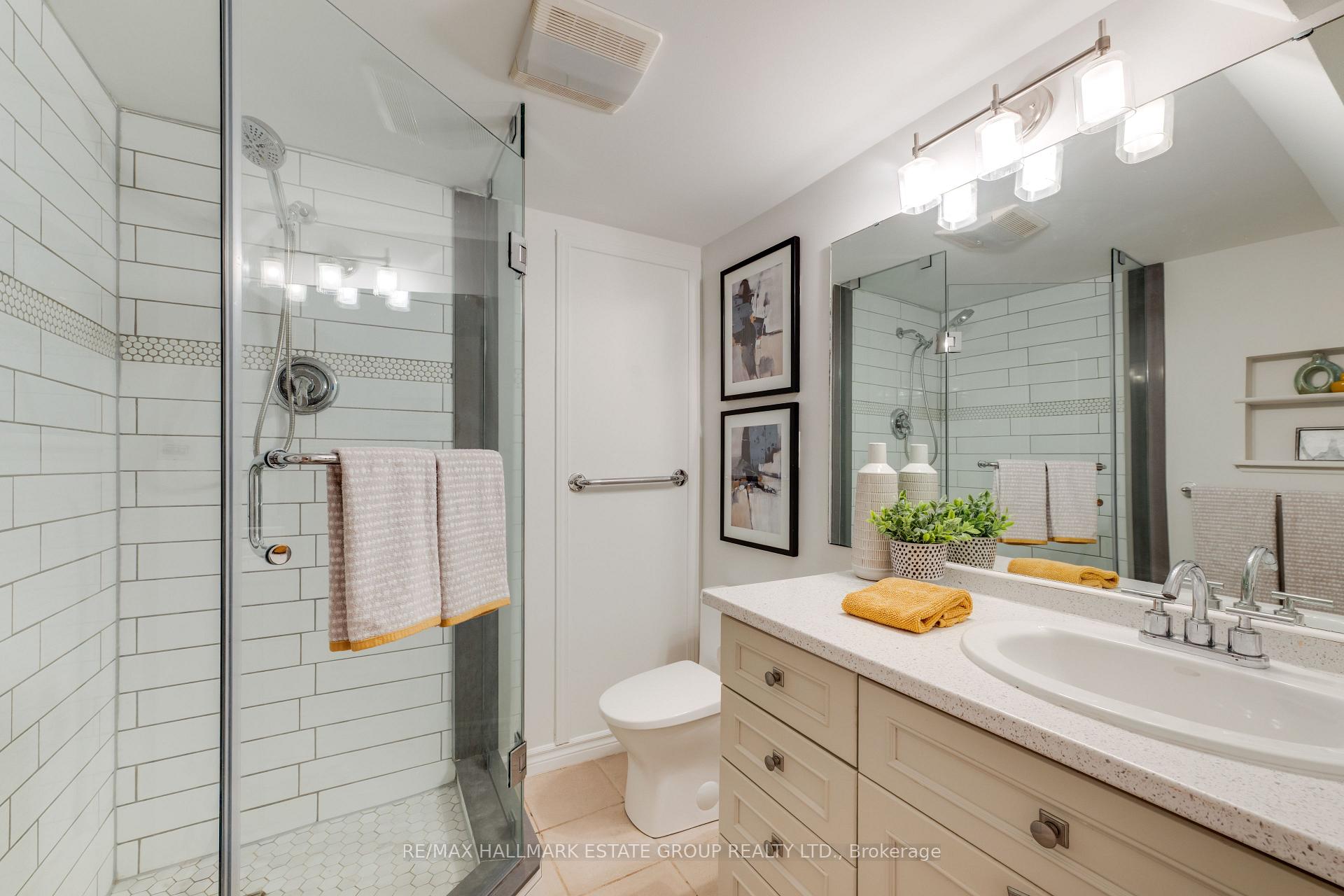 Photo 42 of 32 Ashdale Avenue, Toronto, Greenwood-Coxwell — HOMEH