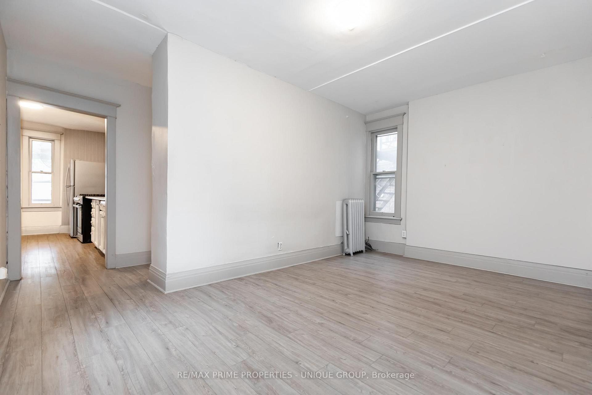 Photo 5 of Unit 2, 365 Clinton Street, Toronto, The Annex — HOMEH