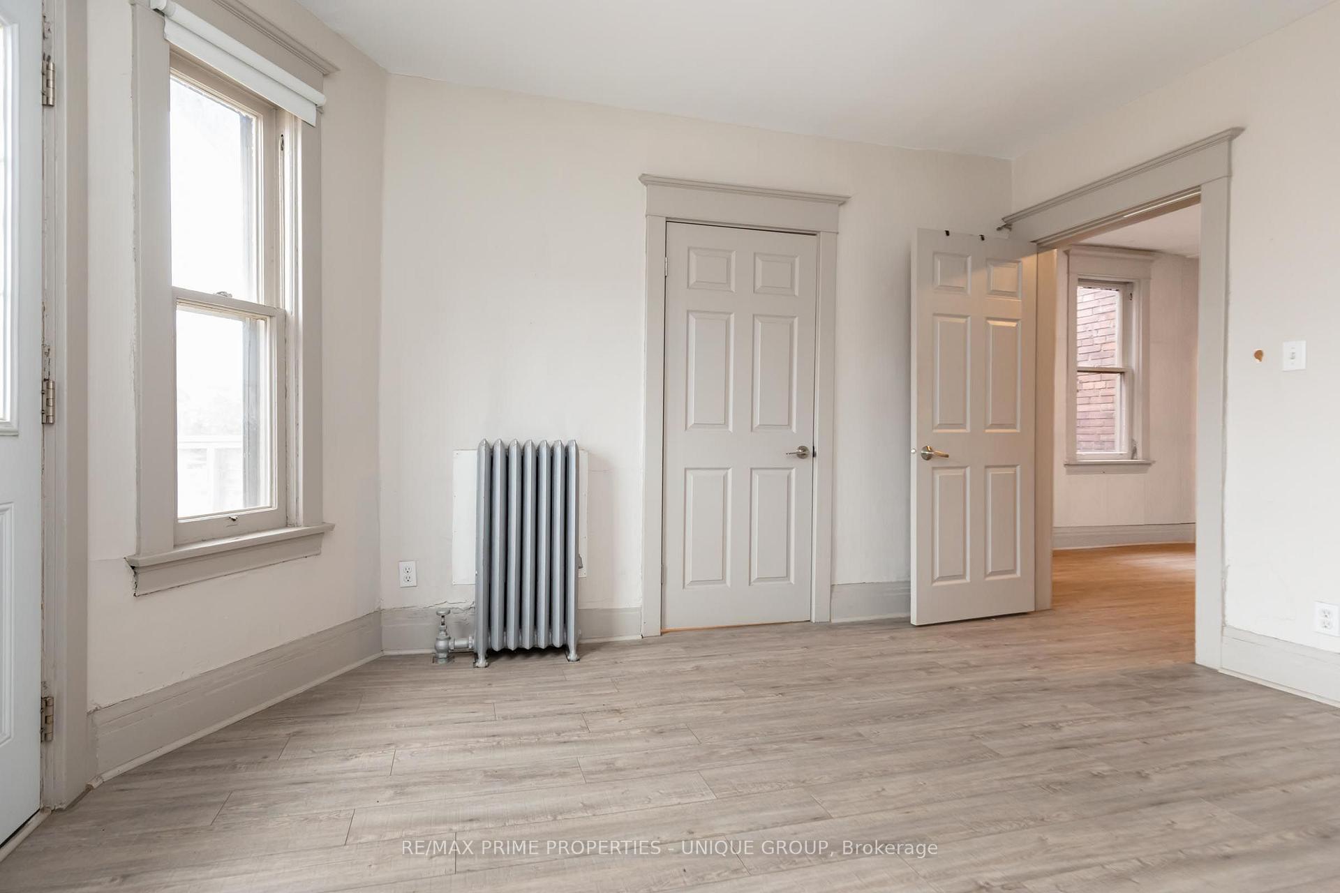 Photo 7 of Unit 2, 365 Clinton Street, Toronto, The Annex — HOMEH