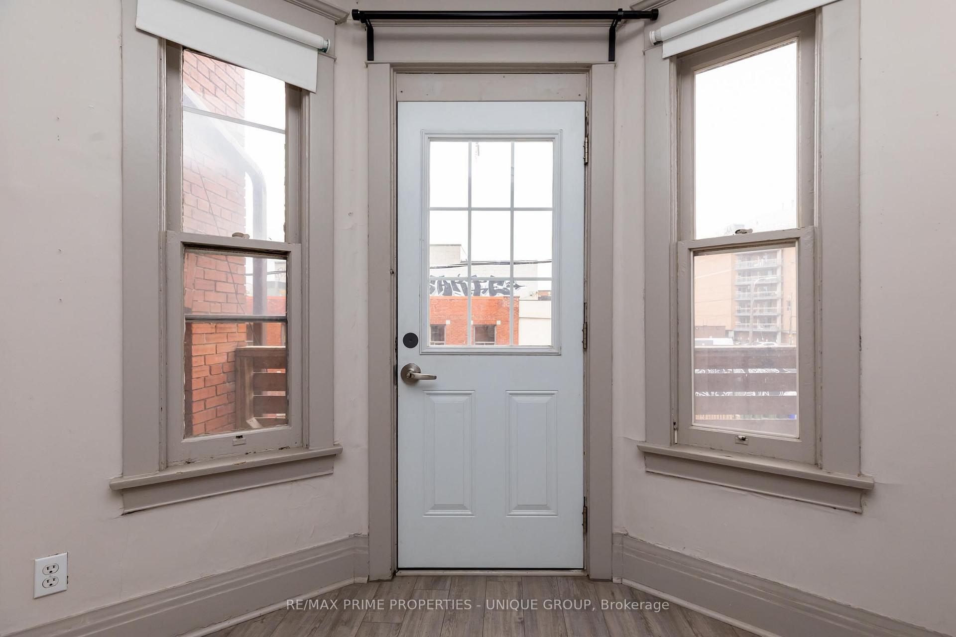Photo 9 of Unit 2, 365 Clinton Street, Toronto, The Annex — HOMEH