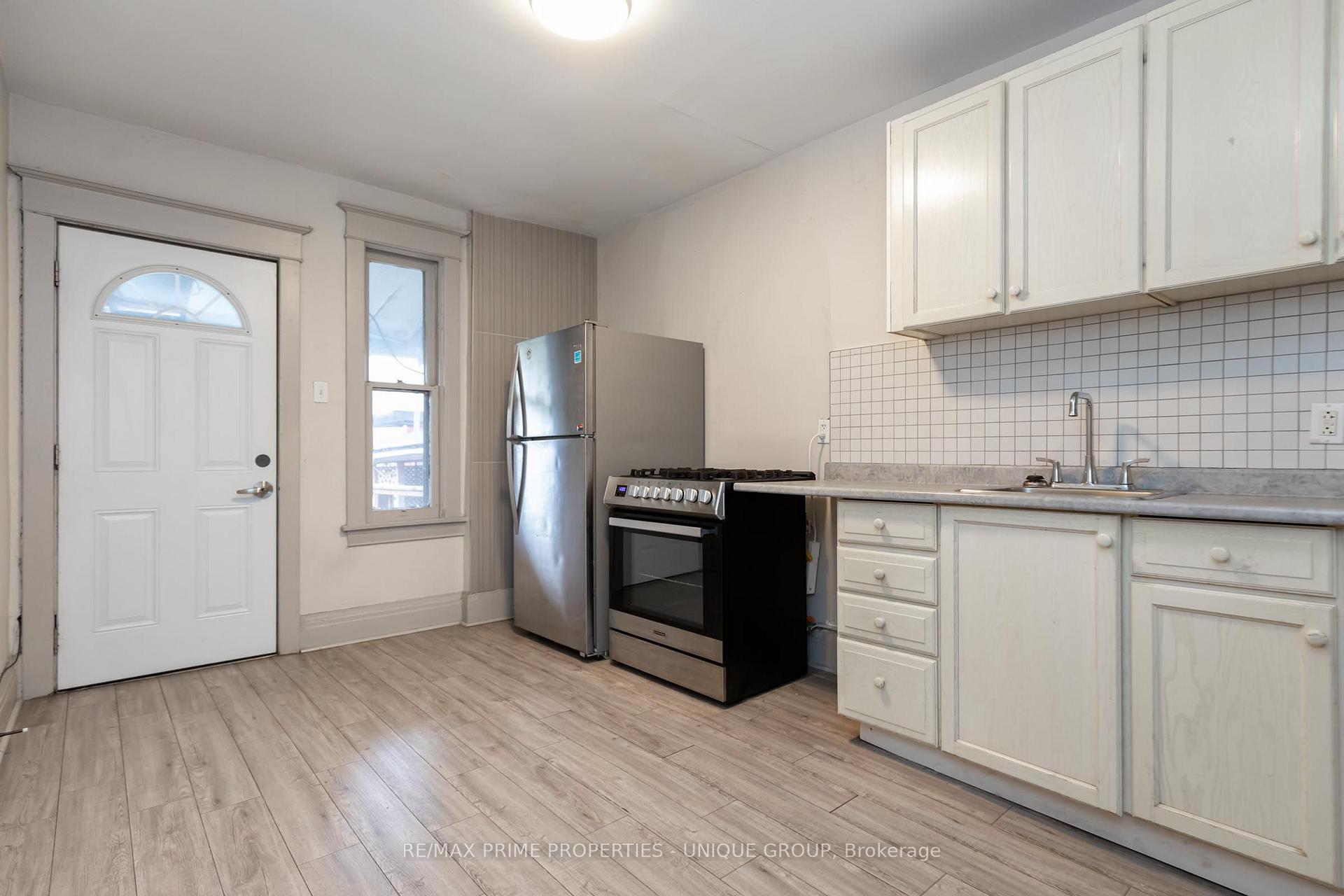 Photo 22 of Unit 2, 365 Clinton Street, Toronto, The Annex — HOMEH