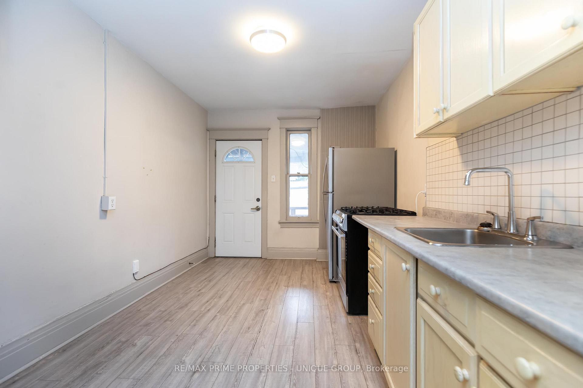 Photo 23 of Unit 2, 365 Clinton Street, Toronto, The Annex — HOMEH
