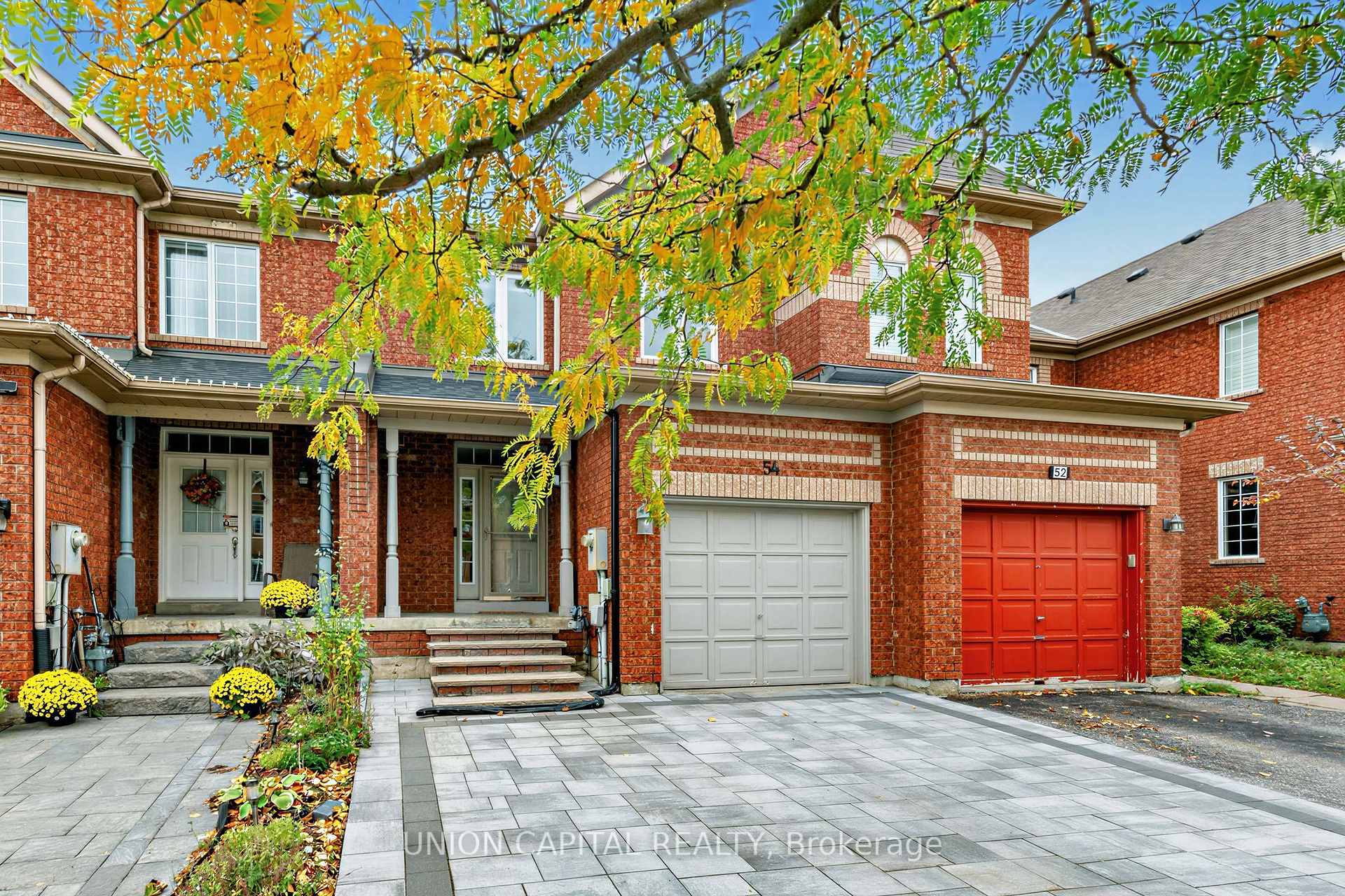 Photo 1 of 54 Maple Meadows Lane, Vaughan, Maple — HOMEH
