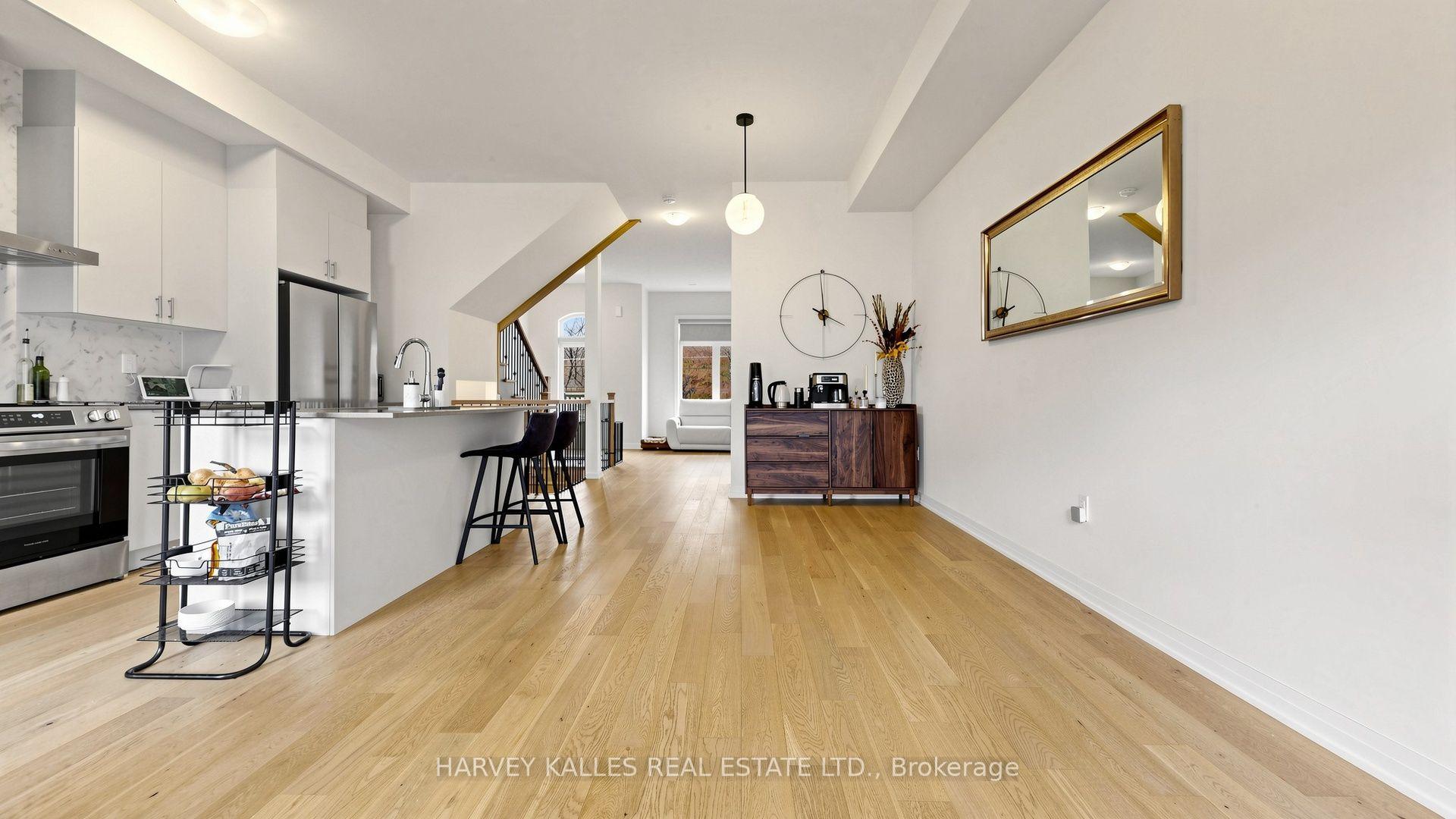 Photo 11 of 44 De La Roche Drive, Vaughan, Vellore Village — HOMEH