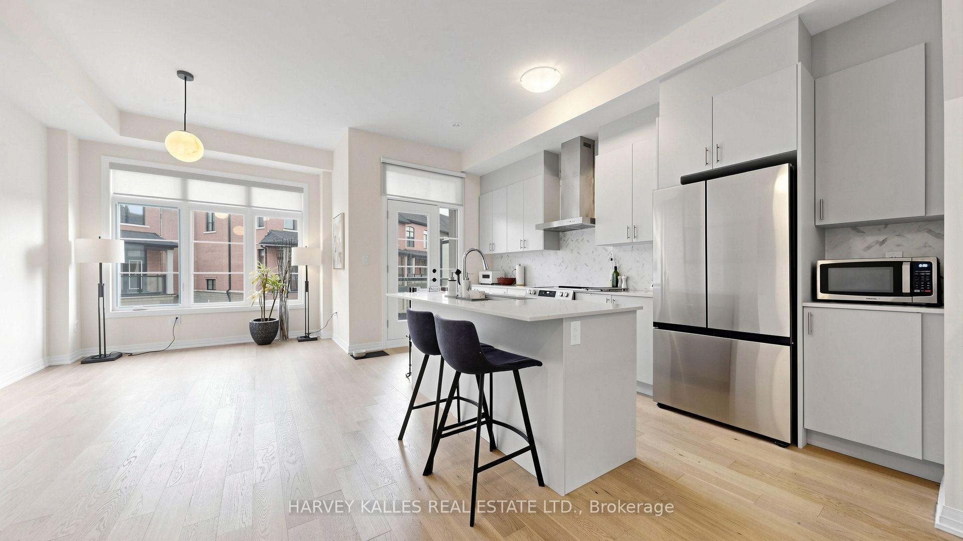 Photo 13 of 44 De La Roche Drive, Vaughan, Vellore Village — HOMEH