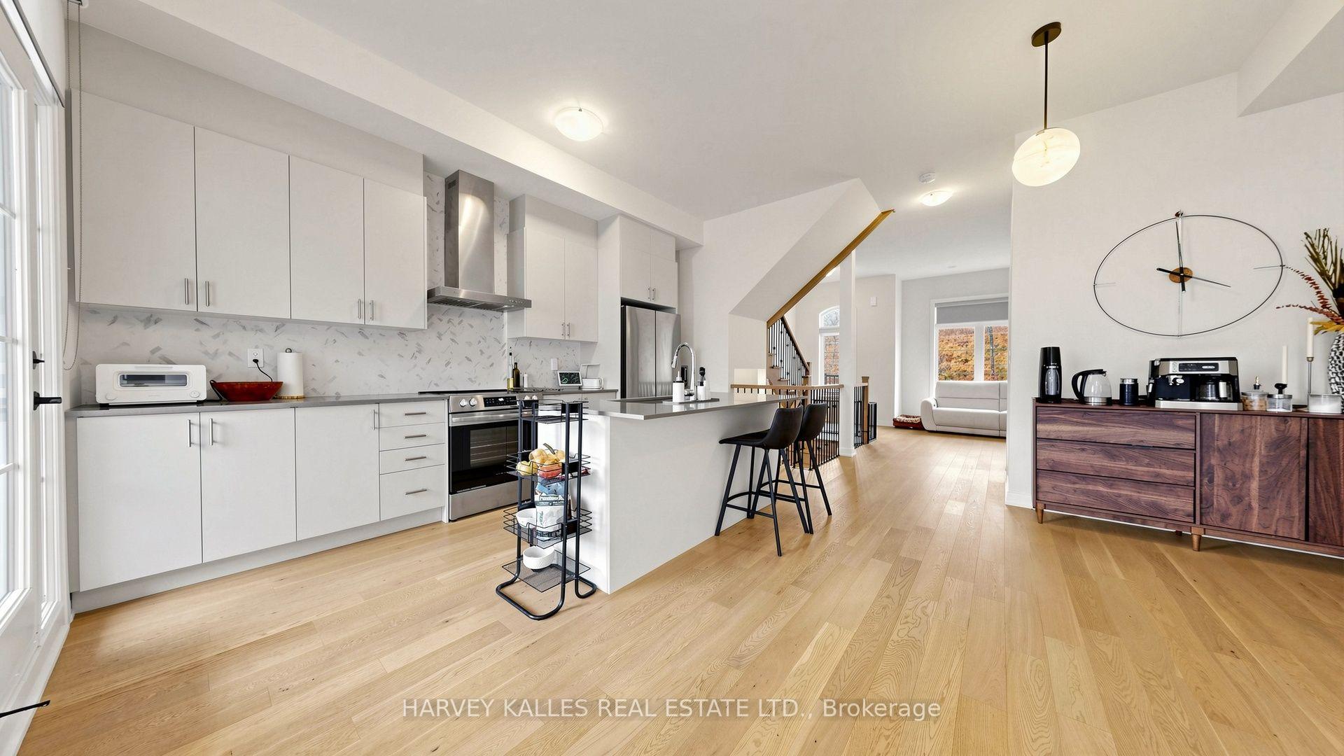 Photo 15 of 44 De La Roche Drive, Vaughan, Vellore Village — HOMEH