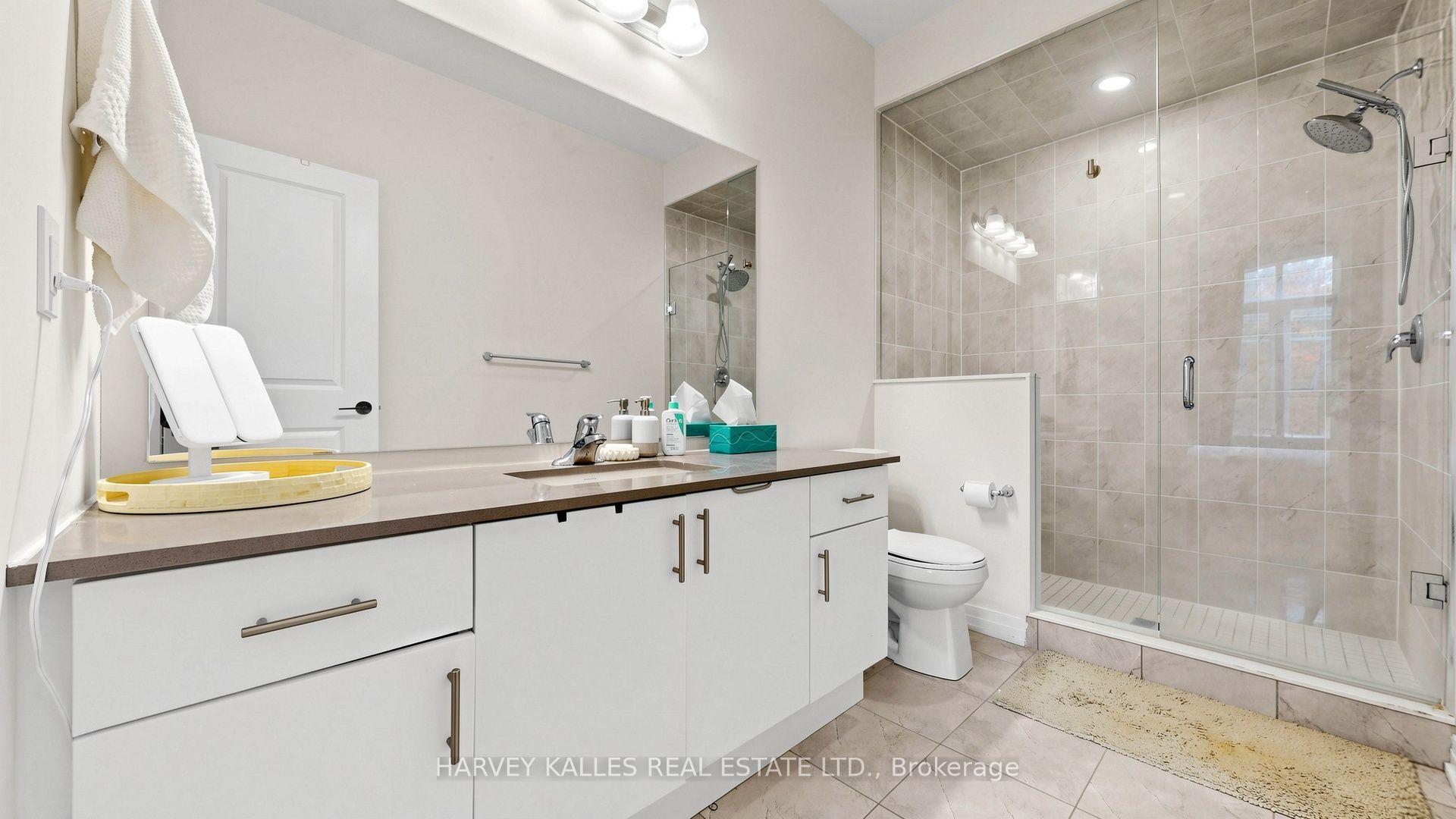 Photo 28 of 44 De La Roche Drive, Vaughan, Vellore Village — HOMEH