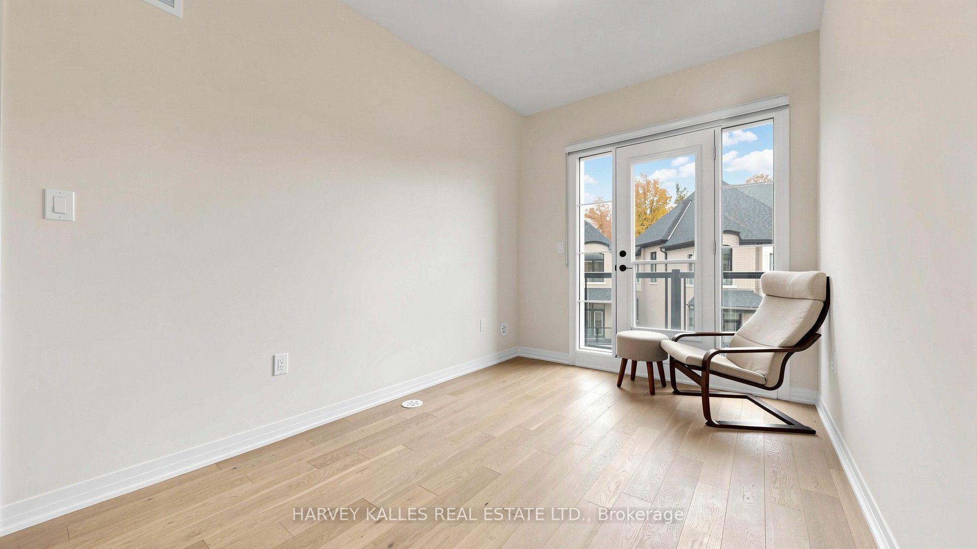 Photo 32 of 44 De La Roche Drive, Vaughan, Vellore Village — HOMEH