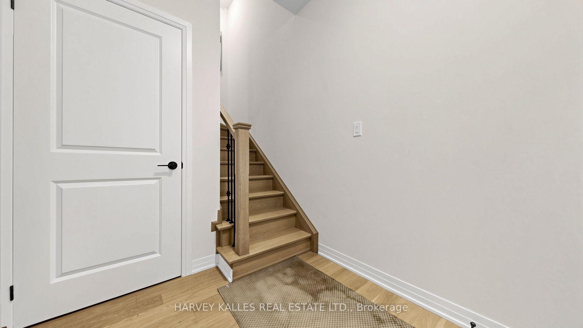 Photo 43 of 44 De La Roche Drive, Vaughan, Vellore Village — HOMEH