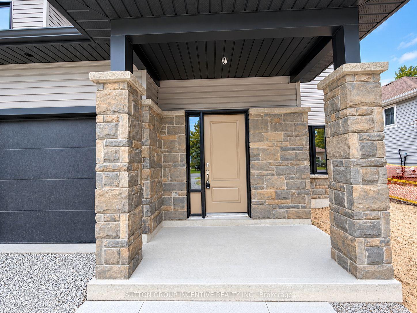 Photo 2 of Unit 9, 1 Riverdale Drive, Wasaga Beach — HOMEH