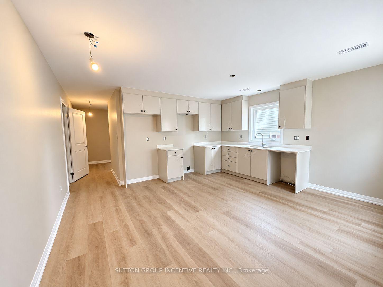 Photo 4 of Unit 9, 1 Riverdale Drive, Wasaga Beach — HOMEH