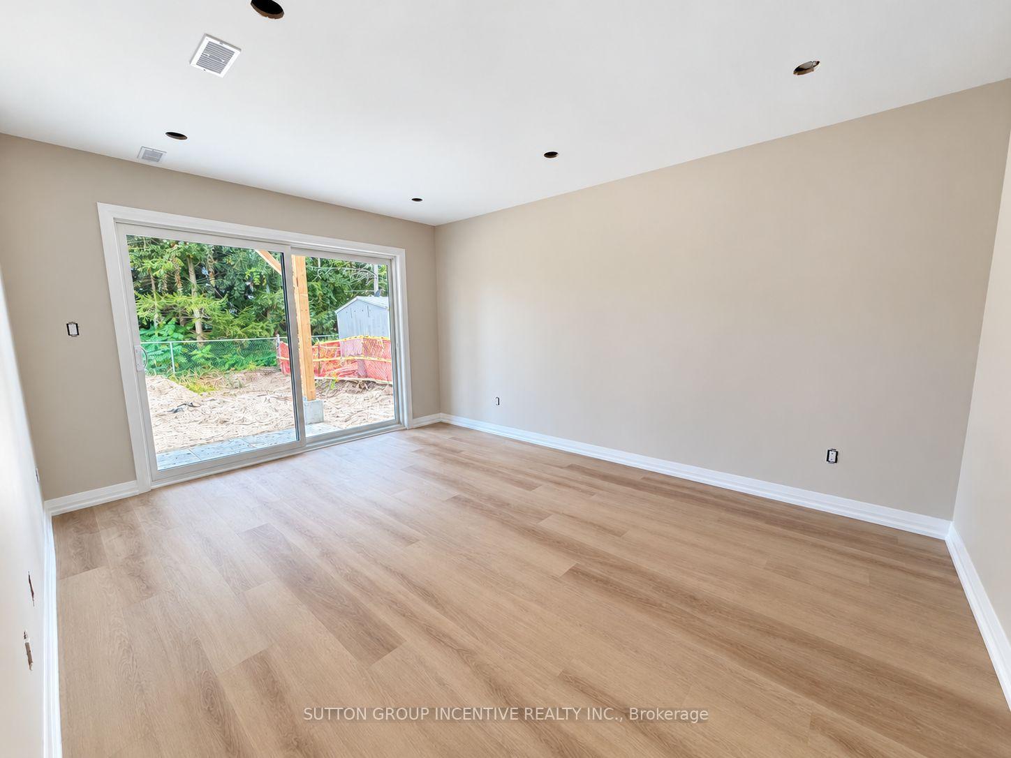 Photo 7 of Unit 9, 1 Riverdale Drive, Wasaga Beach — HOMEH