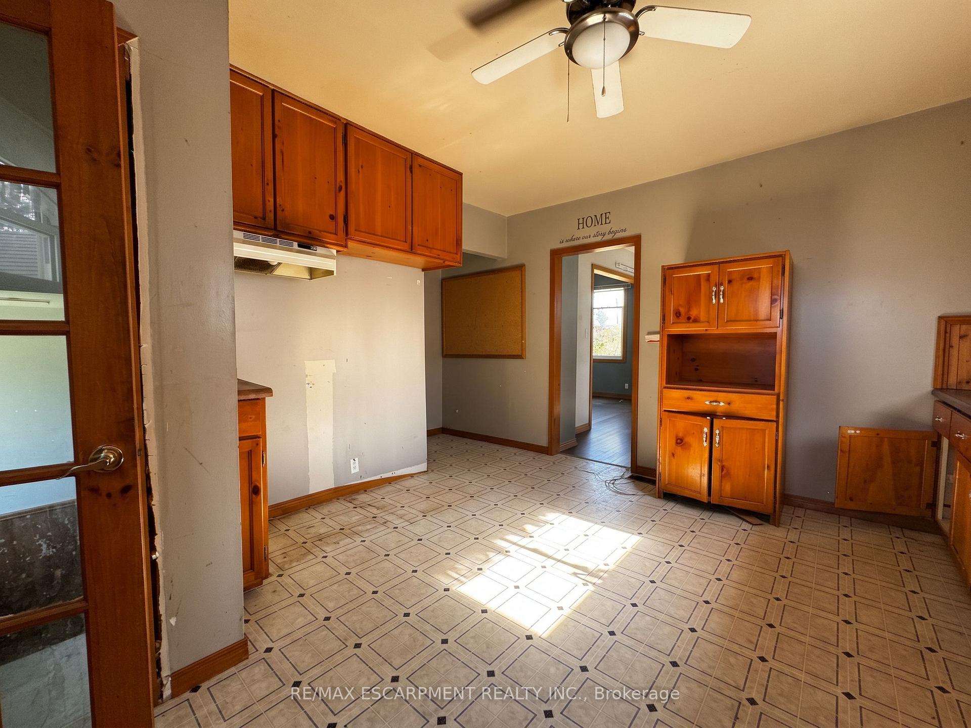 Photo 4 of 233 Talbot Street, Norfolk, Courtland — HOMEH