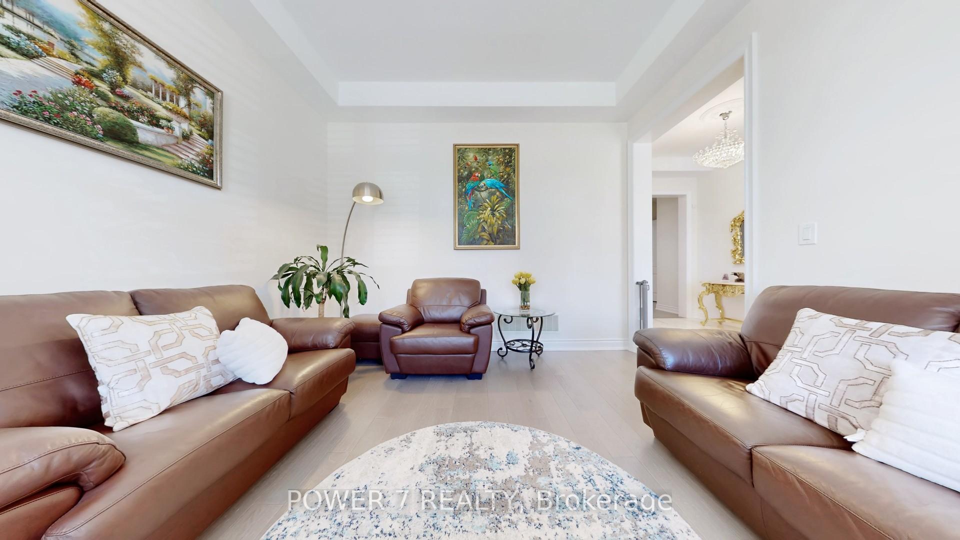 Photo 6 of 27 Joiner Circle, Whitchurch-Stouffville, Ballantrae — HOMEH