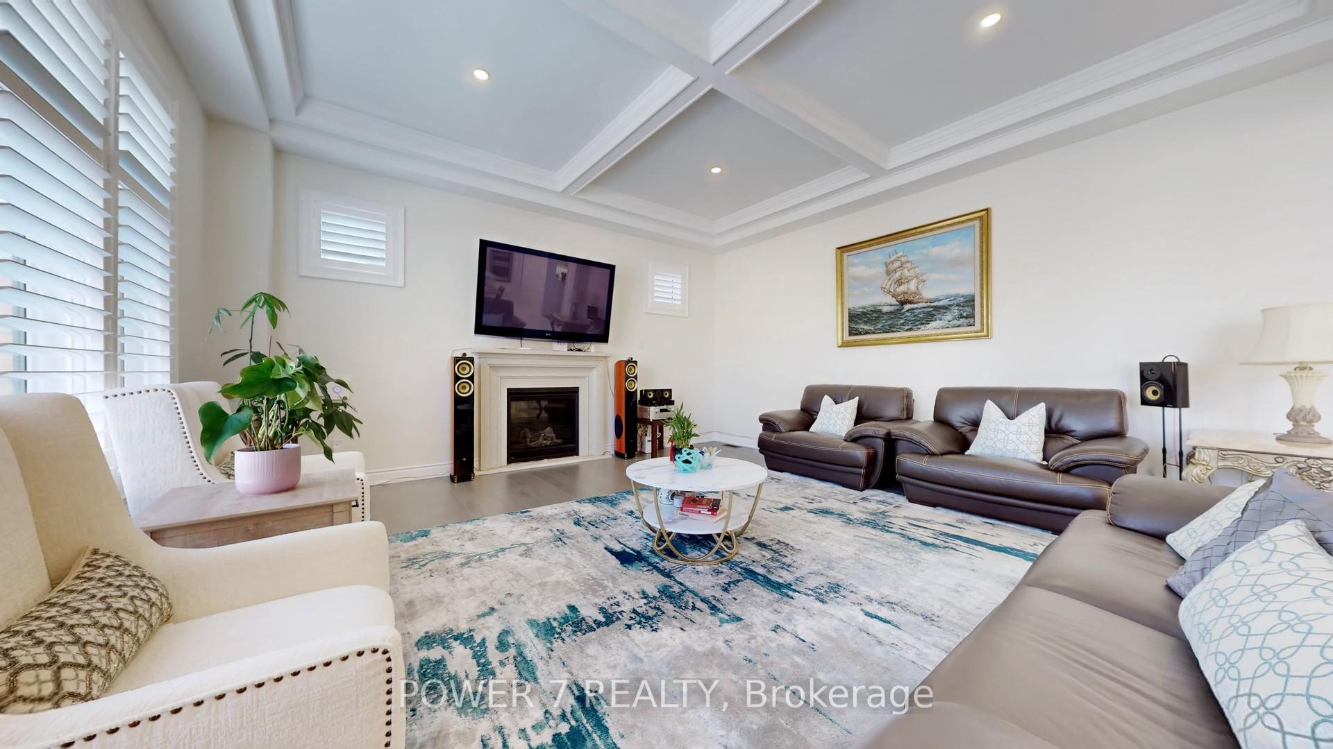 Photo 13 of 27 Joiner Circle, Whitchurch-Stouffville, Ballantrae — HOMEH