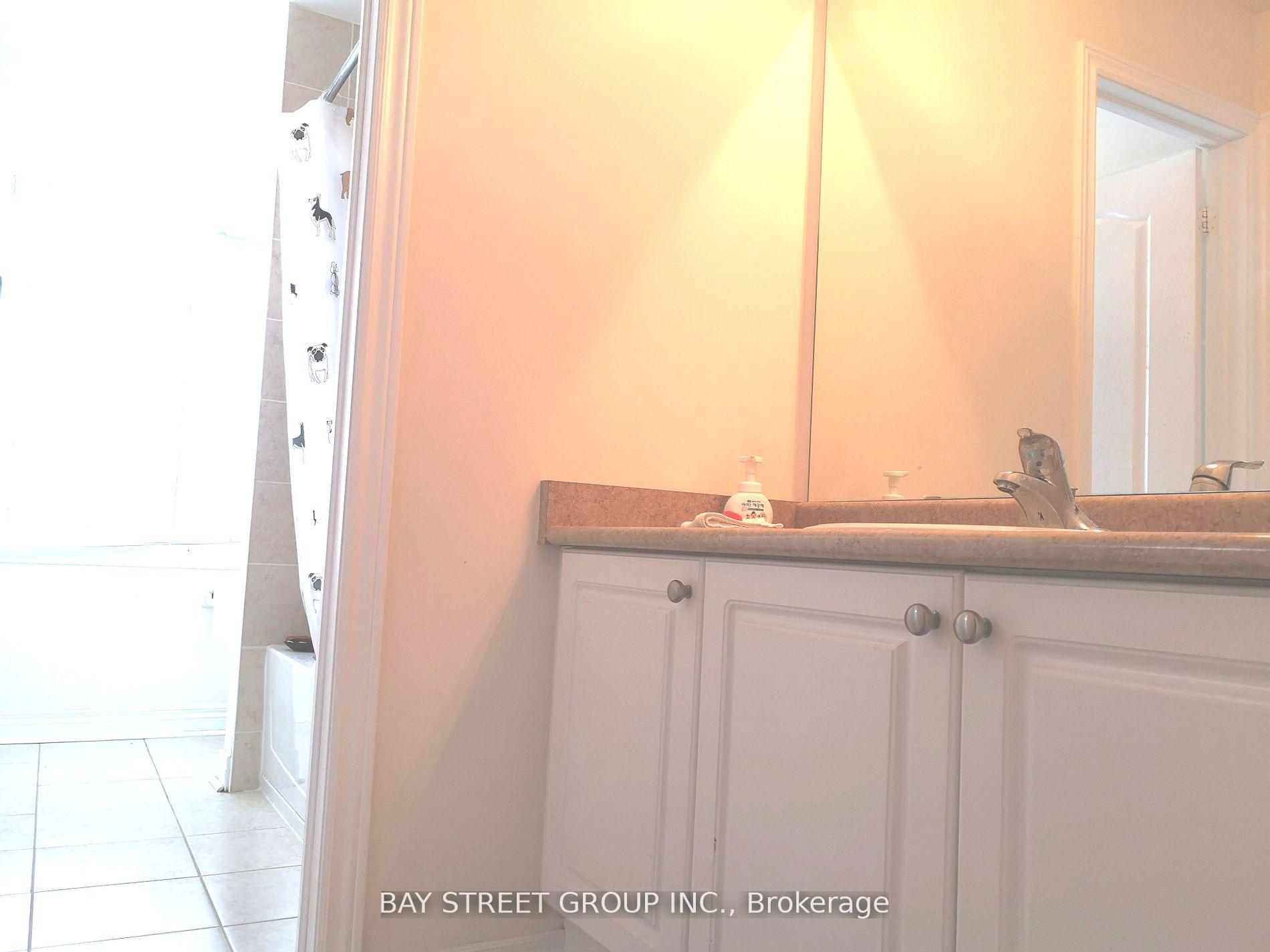 Photo 7 of Unit 2nd F, 25 Maria Road, Markham, Wismer — HOMEH