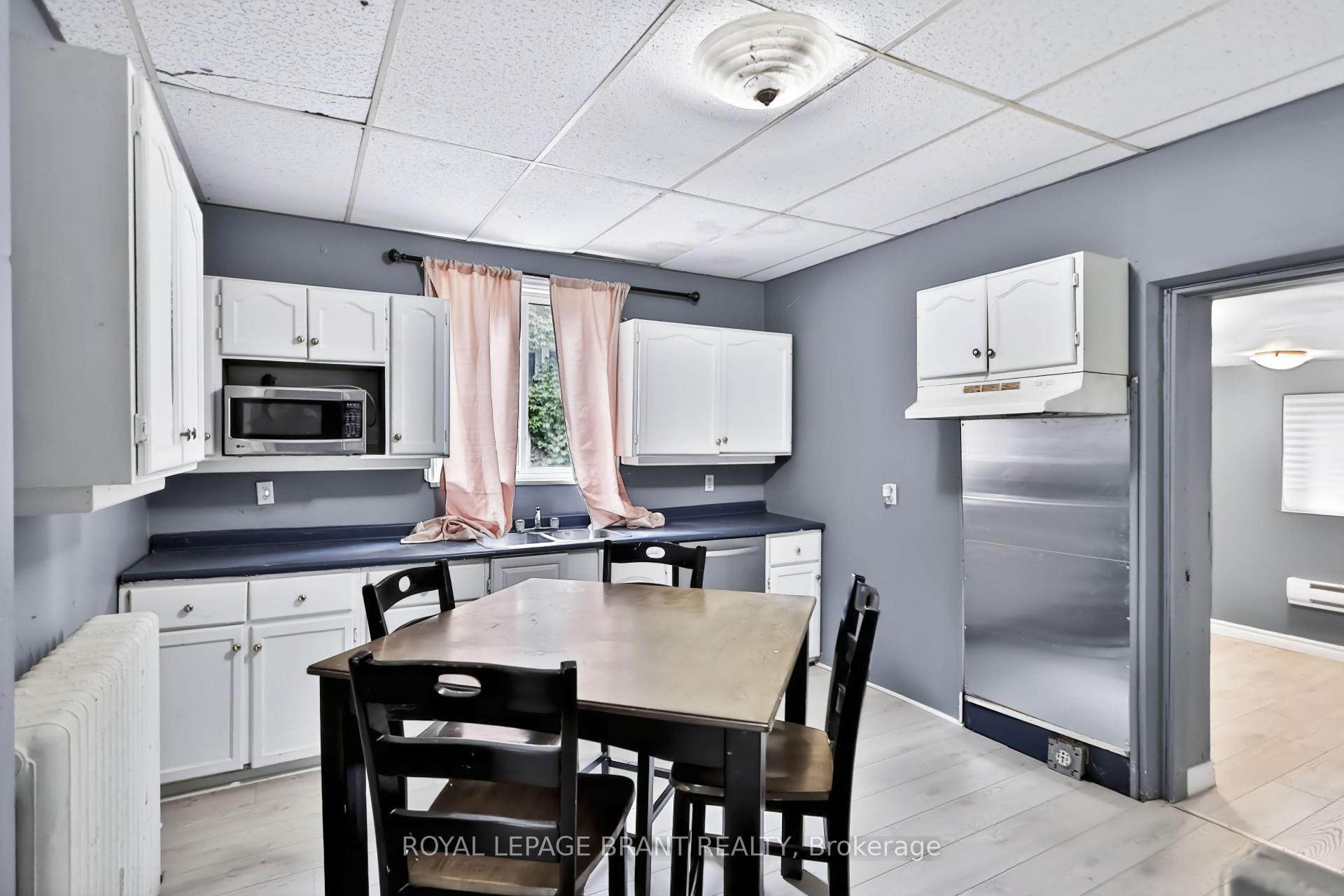 Photo 15 of 276 Dalhousie Street, Brantford, Victoria/Arthur — HOMEH