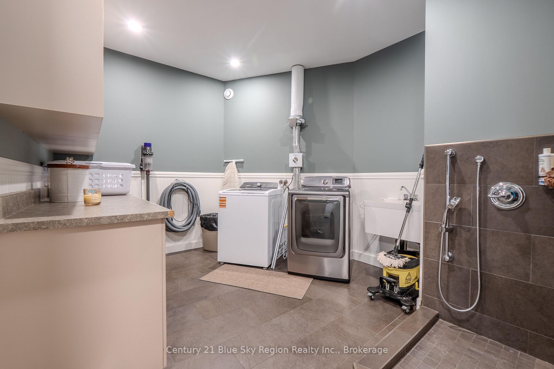 Photo 28 of 395 Carmichael Drive, North Bay, Airport — HOMEH