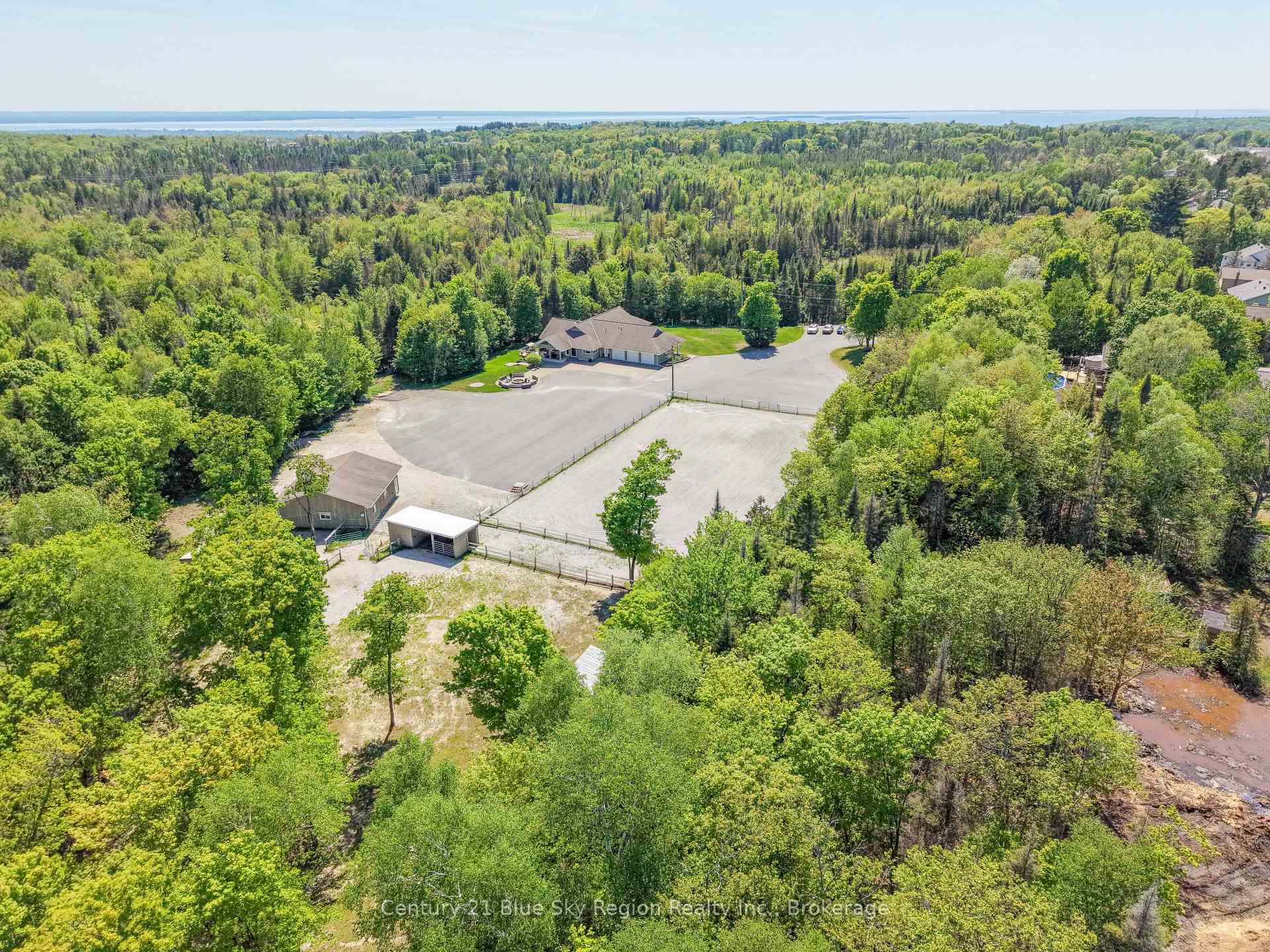 Photo 41 of 395 Carmichael Drive, North Bay, Airport — HOMEH