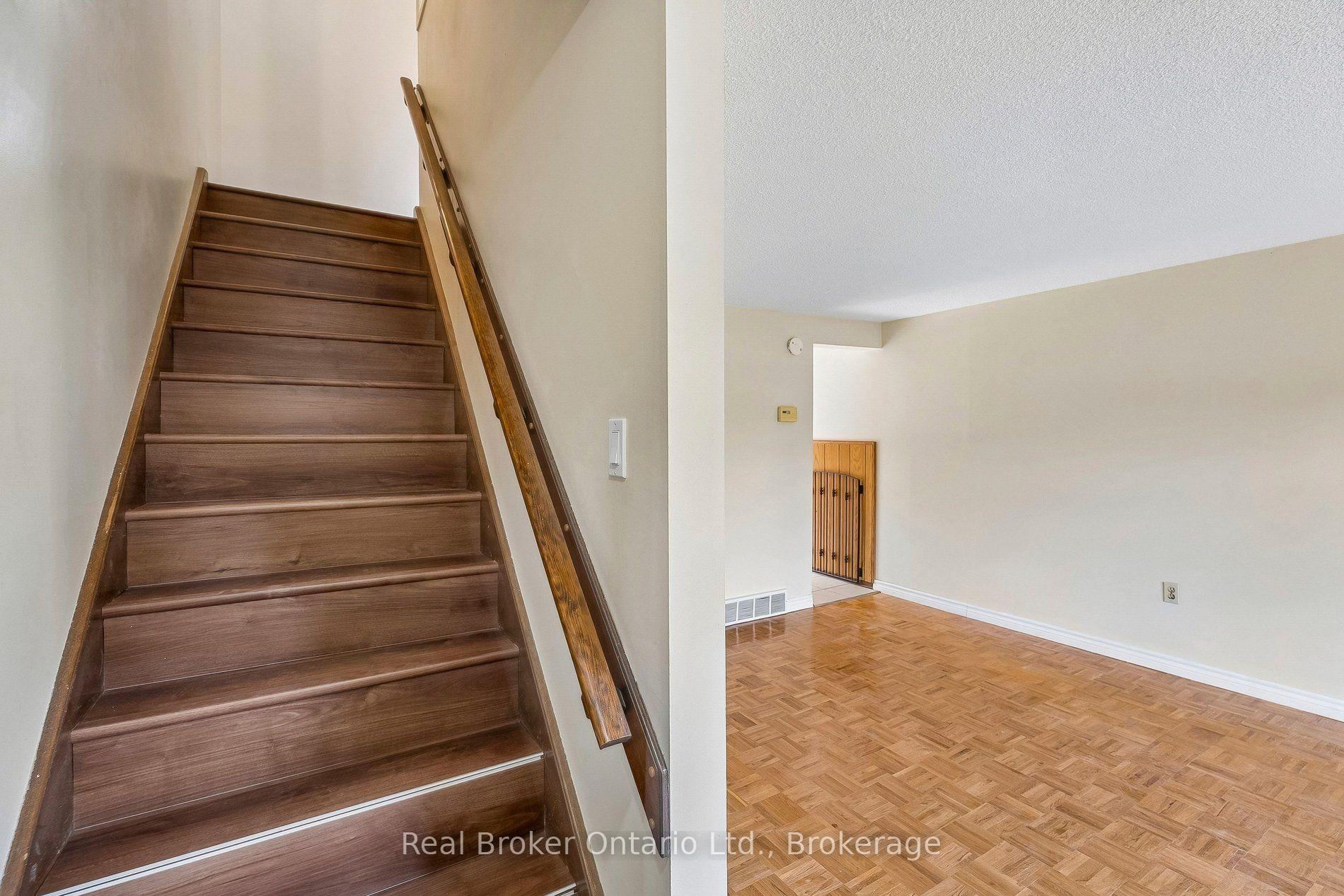 Photo 6 of Unit 1/2, 310 Linwell Road, St. Catharines, Vine/Linwell — HOMEH