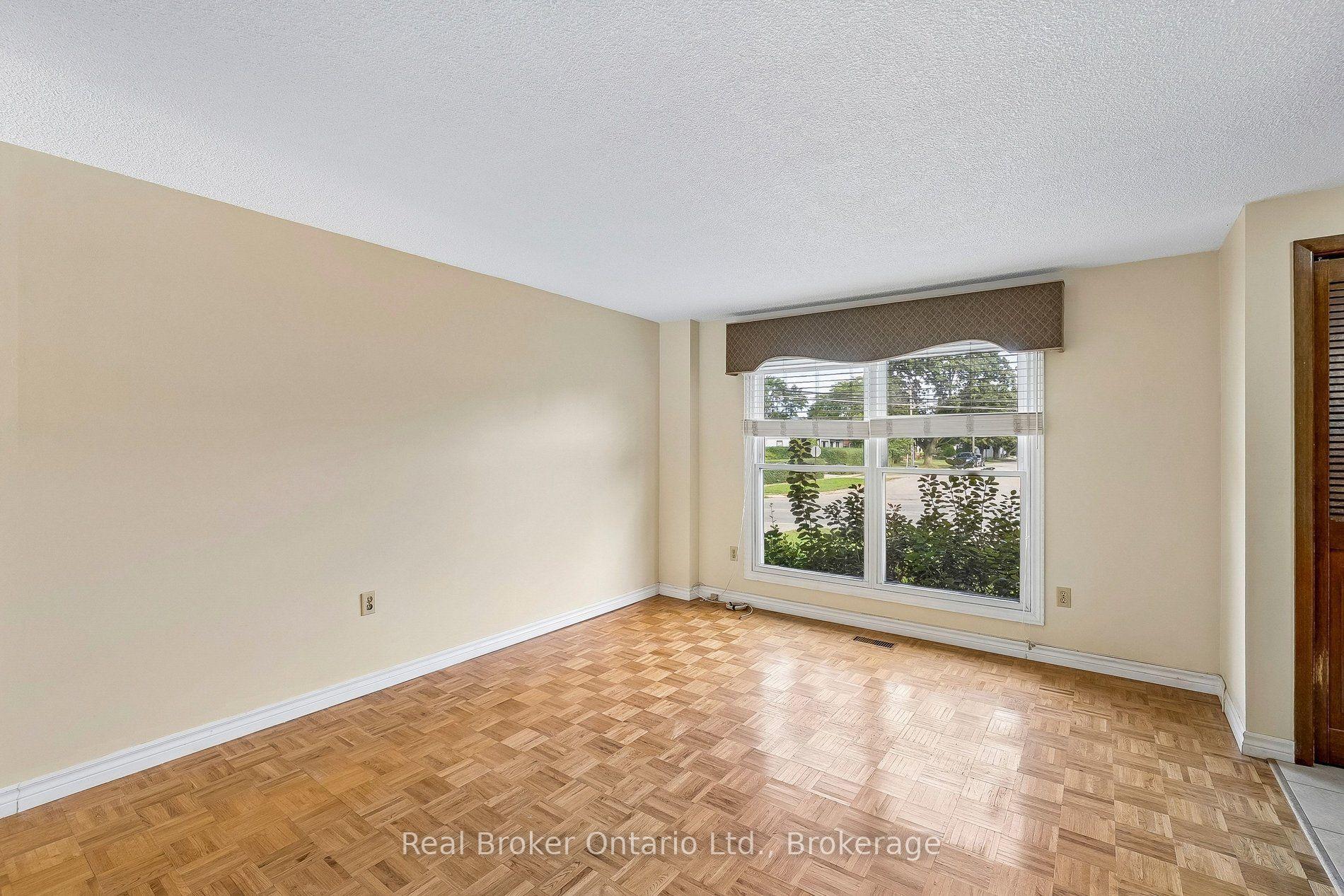 Photo 11 of Unit 1/2, 310 Linwell Road, St. Catharines, Vine/Linwell — HOMEH