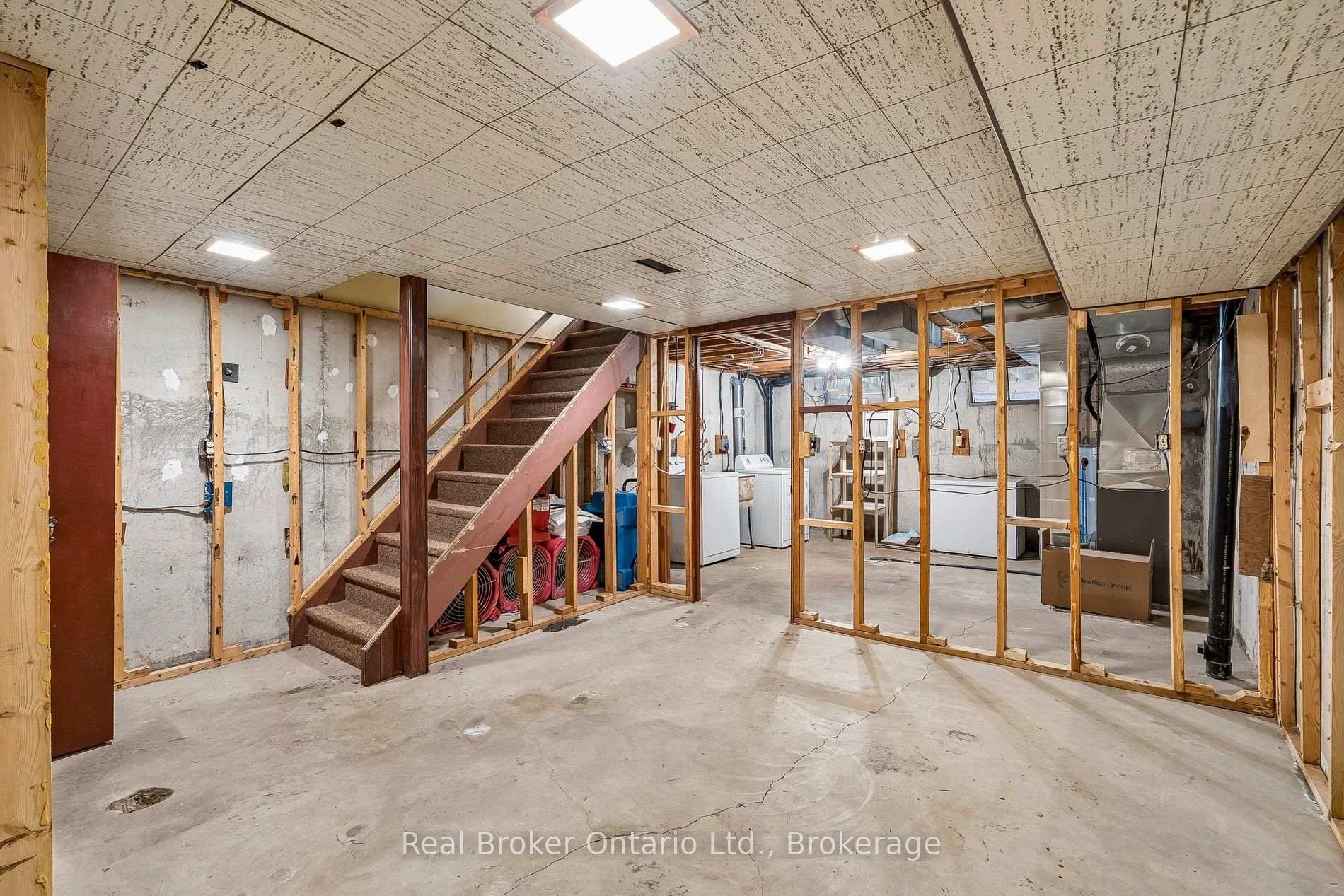 Photo 35 of Unit 1/2, 310 Linwell Road, St. Catharines, Vine/Linwell — HOMEH