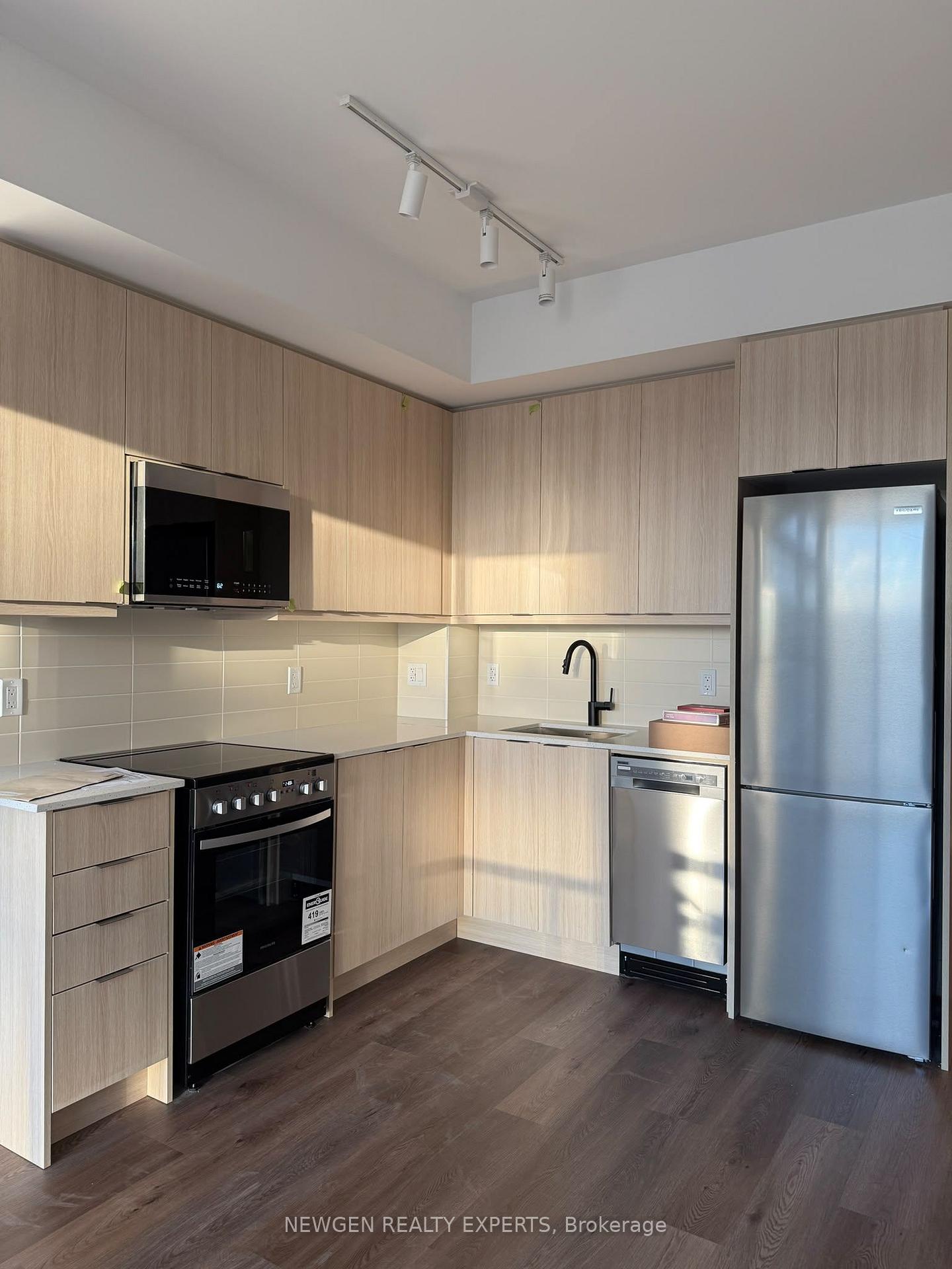 Photo 2 of Unit 1407, 125 Nipissing Road, Milton, Timberlea — HOMEH