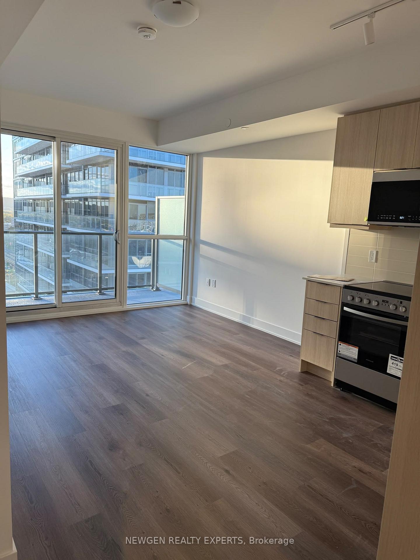 Photo 3 of Unit 1407, 125 Nipissing Road, Milton, Timberlea — HOMEH