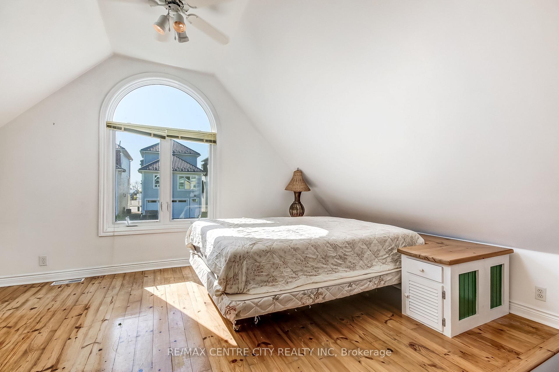 Photo 15 of 347 Fourth Street, Central Elgin, Port Stanley — HOMEH