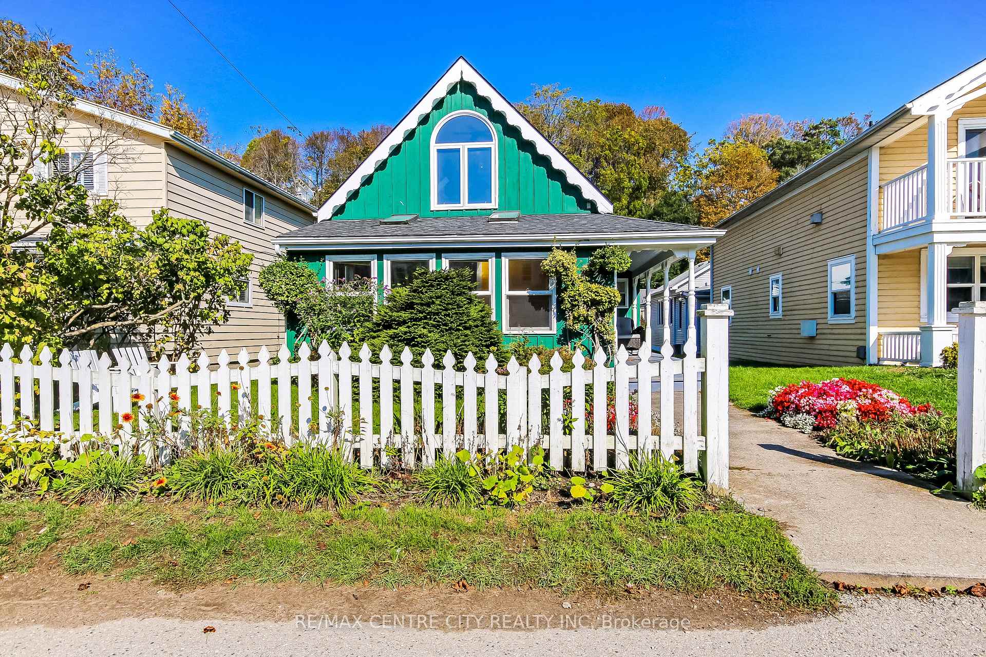 Photo 23 of 347 Fourth Street, Central Elgin, Port Stanley — HOMEH