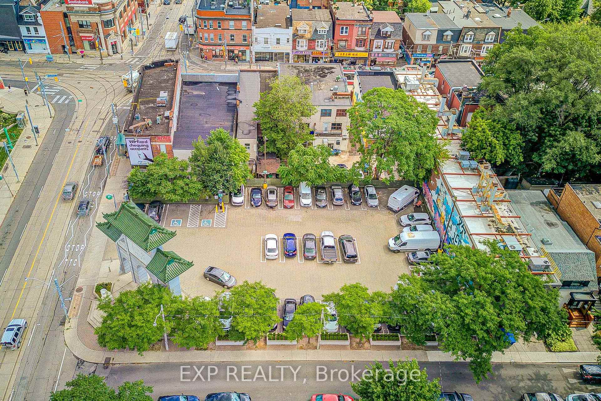 Photo 15 of 360 Broadview Avenue, Toronto, South Riverdale — HOMEH