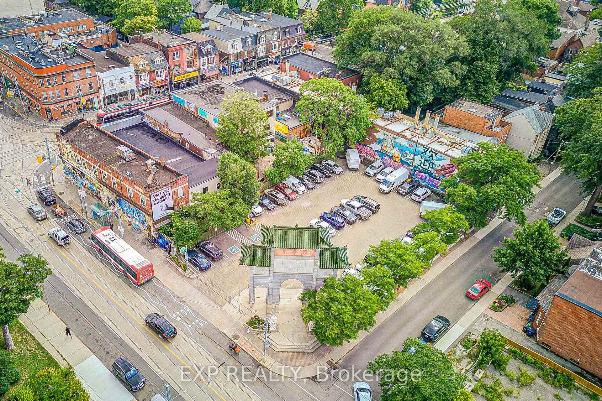 Photo 16 of 360 Broadview Avenue, Toronto, South Riverdale — HOMEH