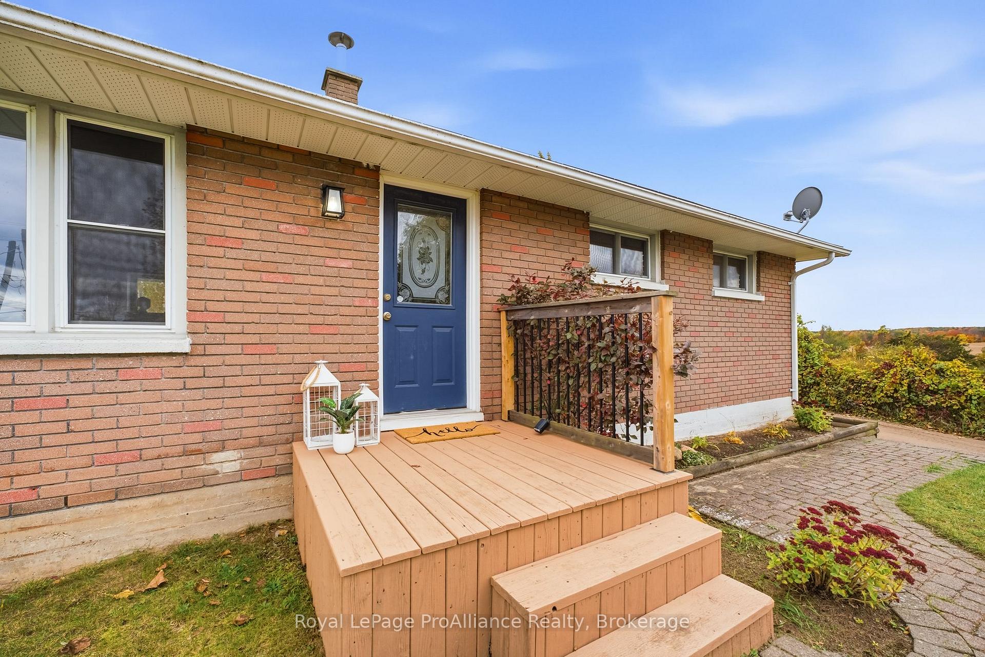 Photo 2 of 685 Will Johnson Road, Quinte West, Murray Ward — HOMEH
