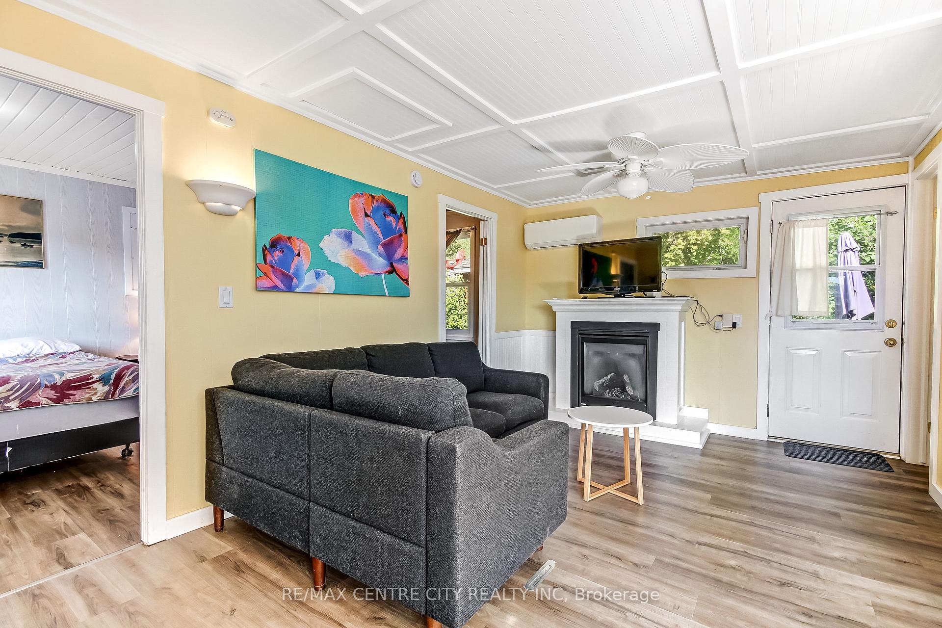 Photo 4 of 341 First Street, Central Elgin, Port Stanley — HOMEH