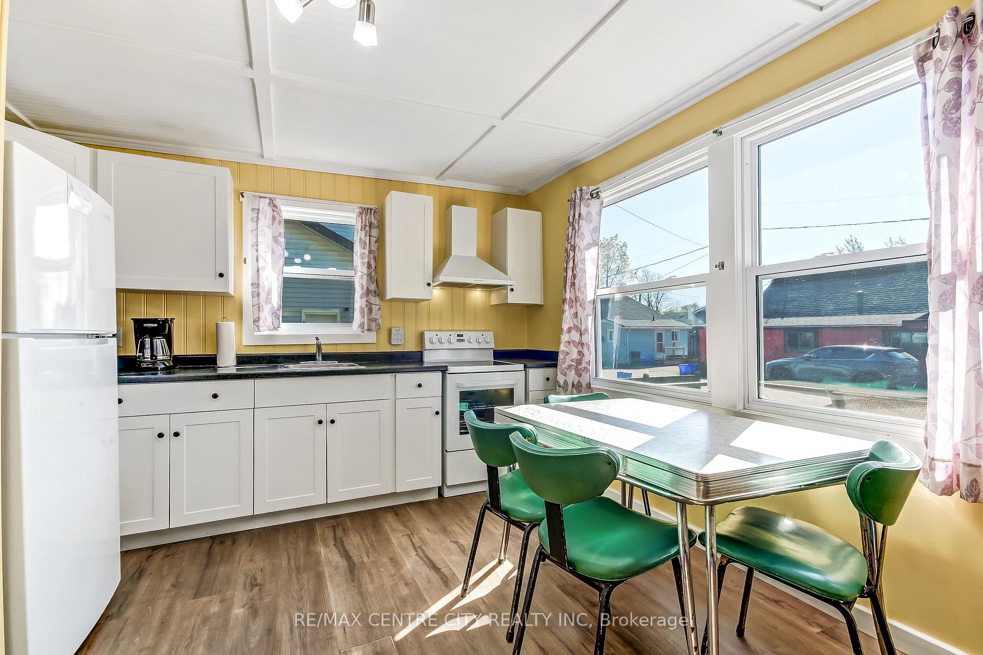 Photo 5 of 341 First Street, Central Elgin, Port Stanley — HOMEH