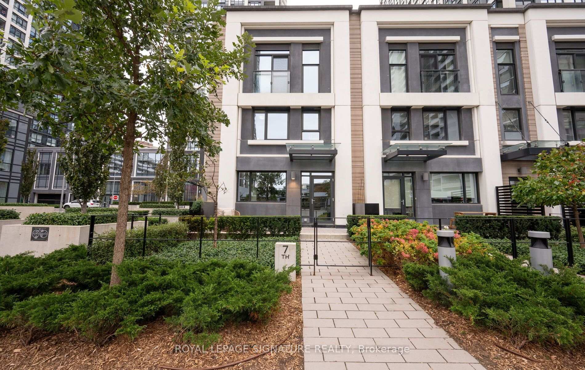 Photo 2 of Unit TH07, 9 Mabelle Avenue, Etobicoke, Islington-City Centre West — HOMEH