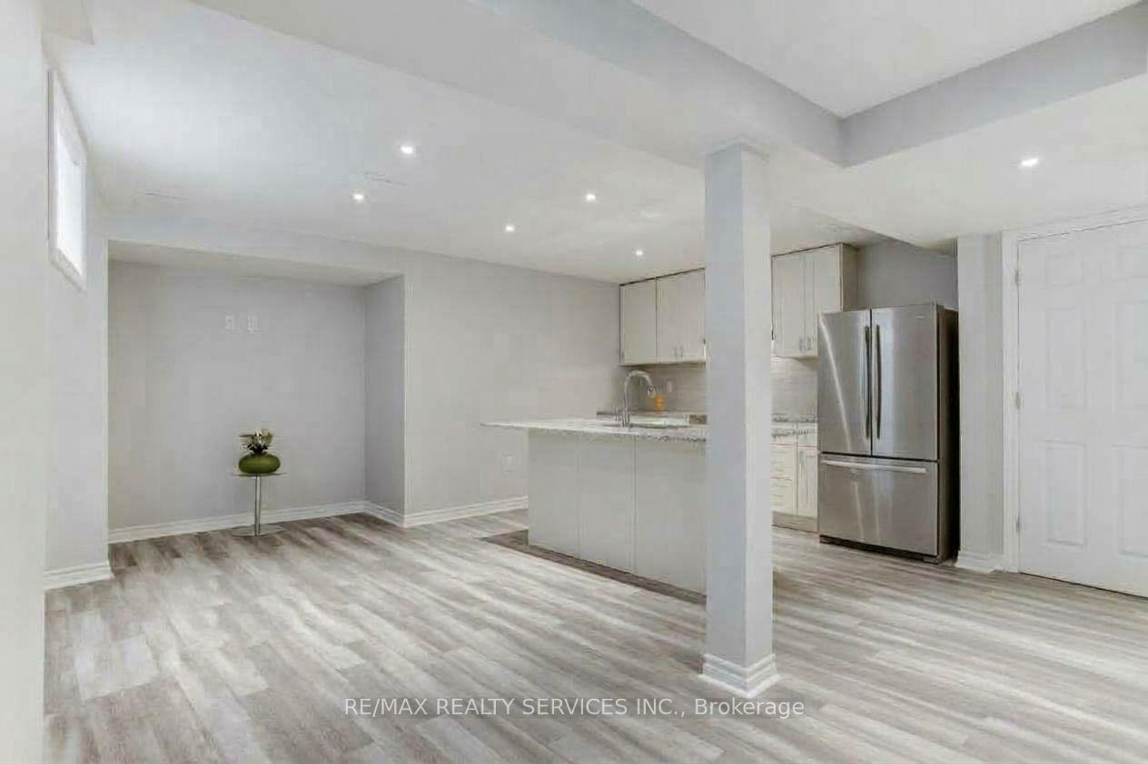 Photo 3 of 36 Caliper Road, Brampton, Bram East — HOMEH