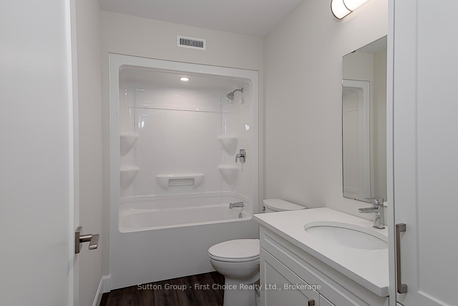 Photo 12 of Unit Unit 2, 3202 Vivian Line, Stratford — HOMEH