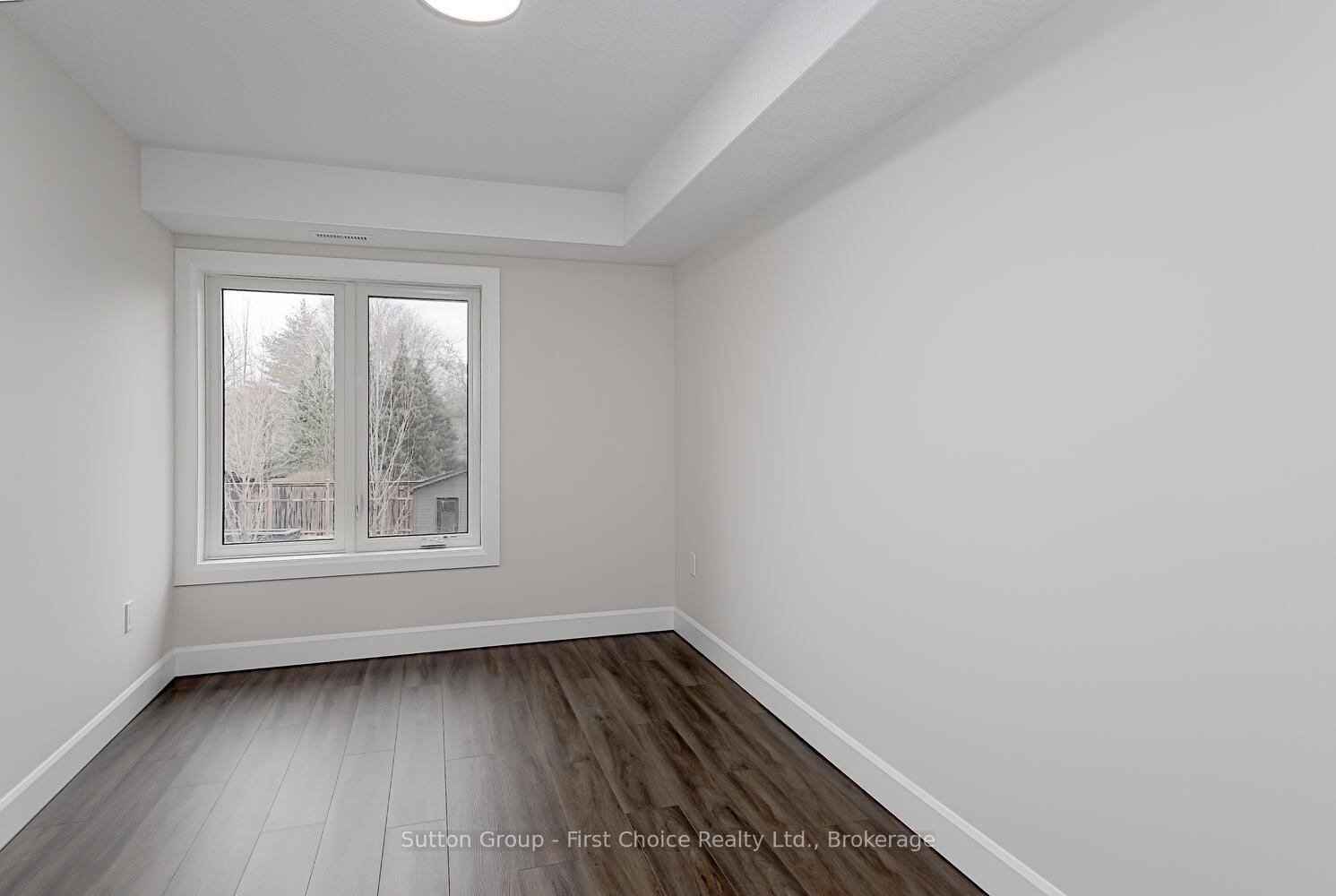 Photo 14 of Unit Unit 2, 3202 Vivian Line, Stratford — HOMEH