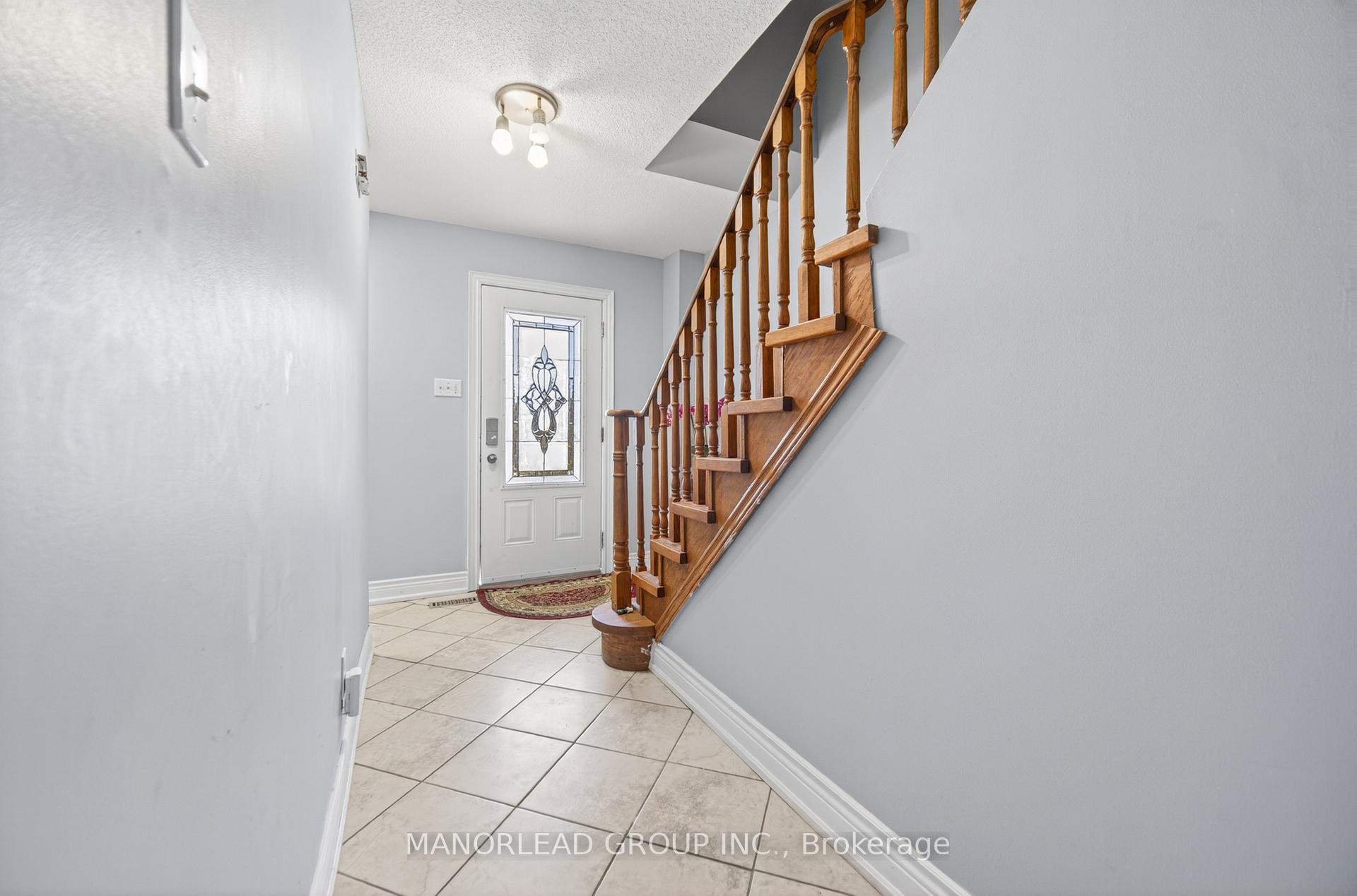 Photo 2 of 45 Brimstone Crescent, Scarborough, Agincourt North — HOMEH