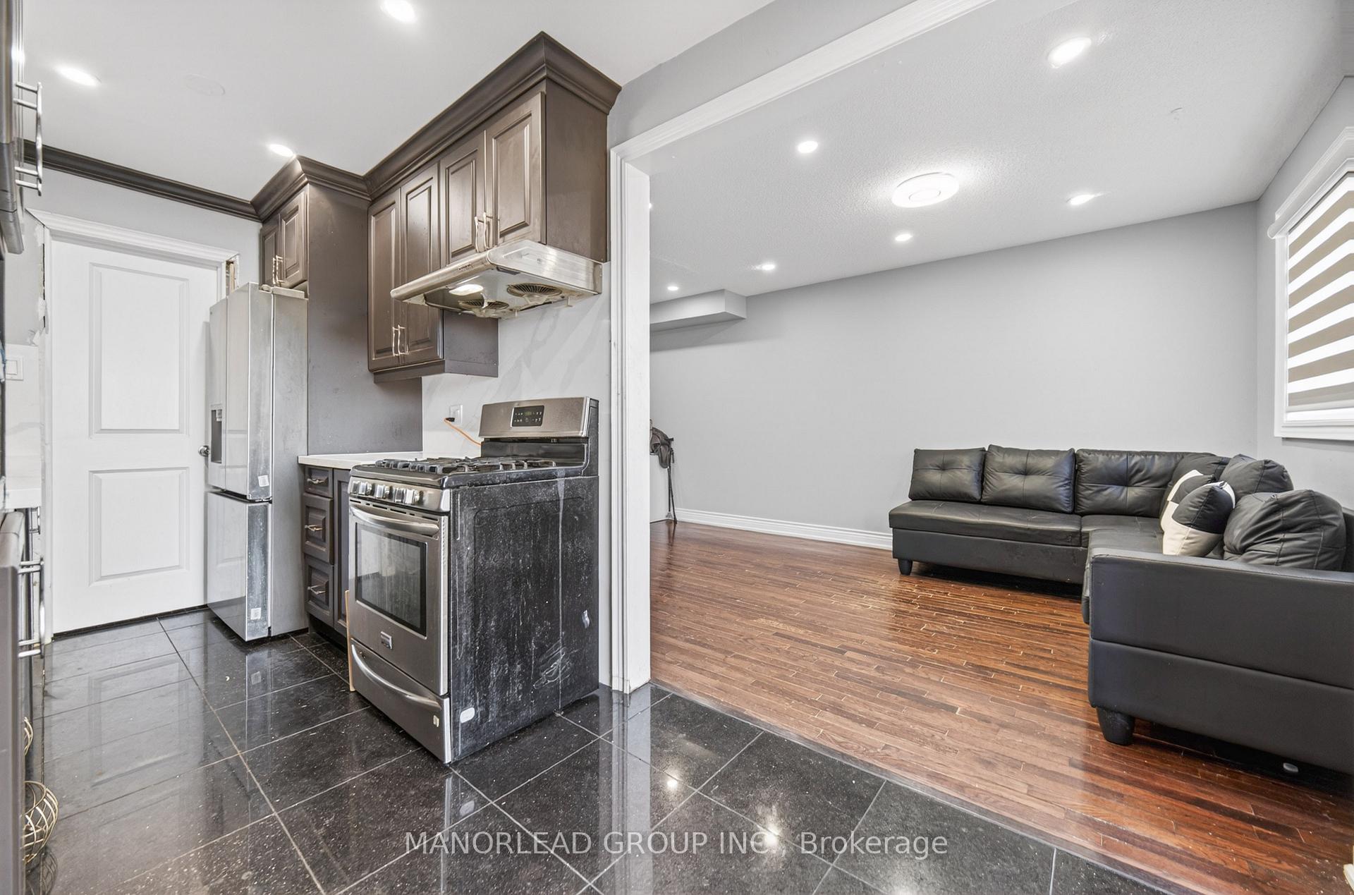Photo 8 of 45 Brimstone Crescent, Scarborough, Agincourt North — HOMEH