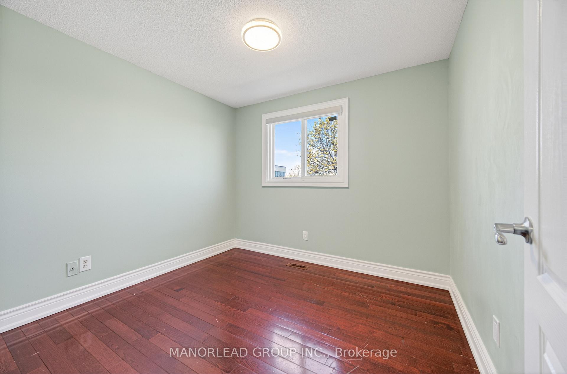 Photo 12 of 45 Brimstone Crescent, Scarborough, Agincourt North — HOMEH