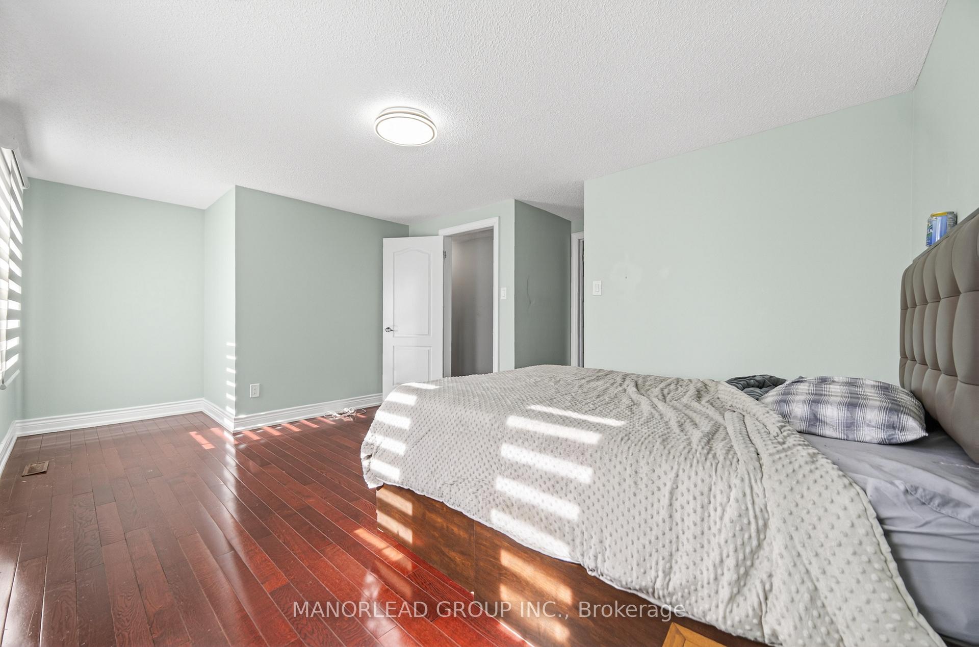 Photo 14 of 45 Brimstone Crescent, Scarborough, Agincourt North — HOMEH